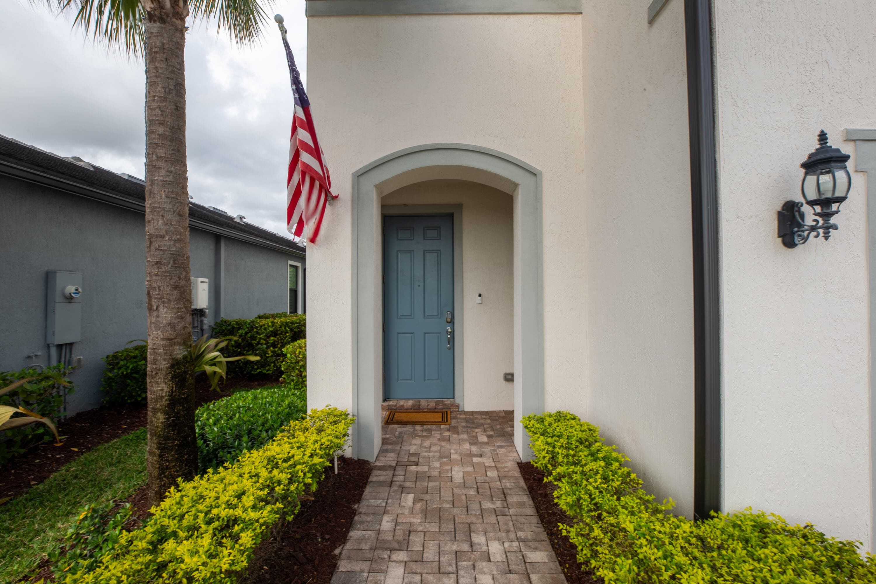 4601 E Pinehurst Trl Trail E, Oakland Park, FL 33309 — photo 3 of 38