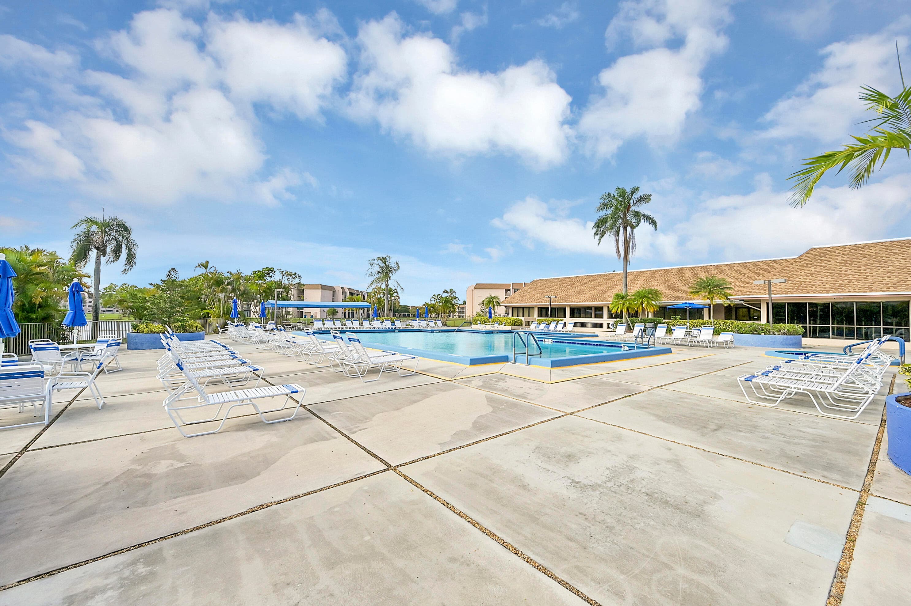 10434 Sunrise Lakes Boulevard 206, Sunrise, FL 33322 — photo 12 of 36