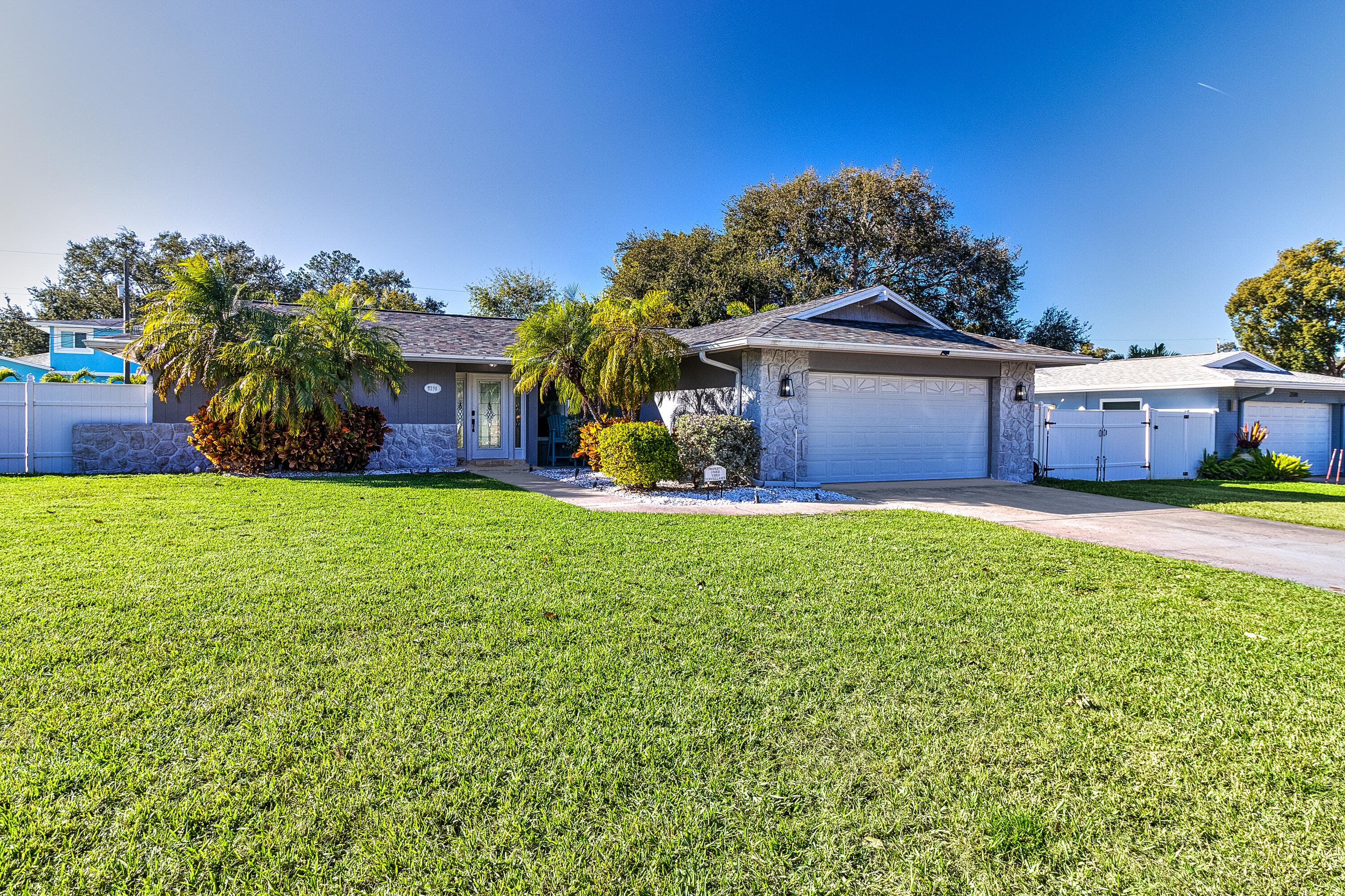2376 Armour Drive, Dunedin, FL 34698 — photo 7 of 59