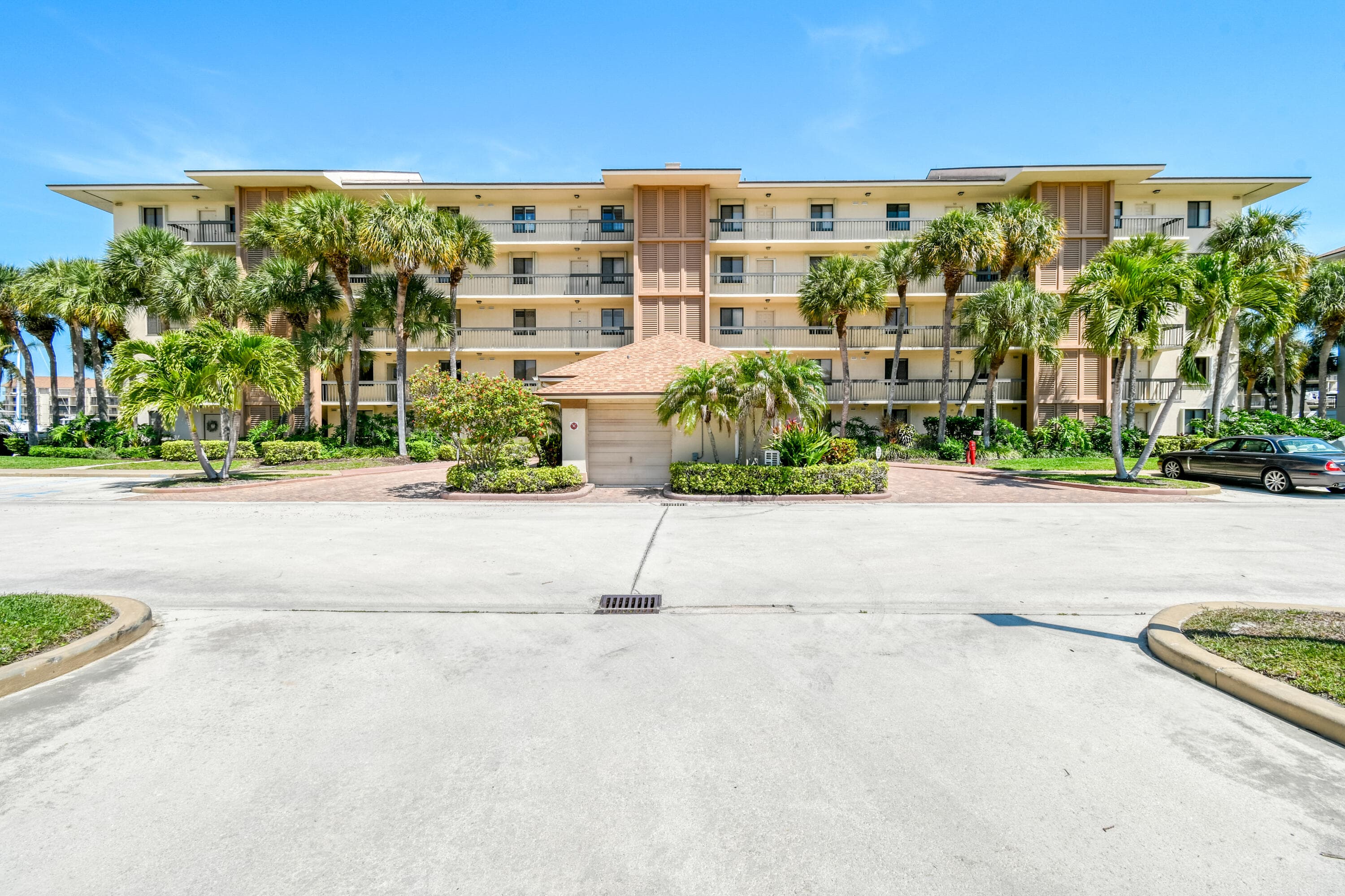 2401 Marina Isle Way 503, Jupiter, FL 33477 — photo