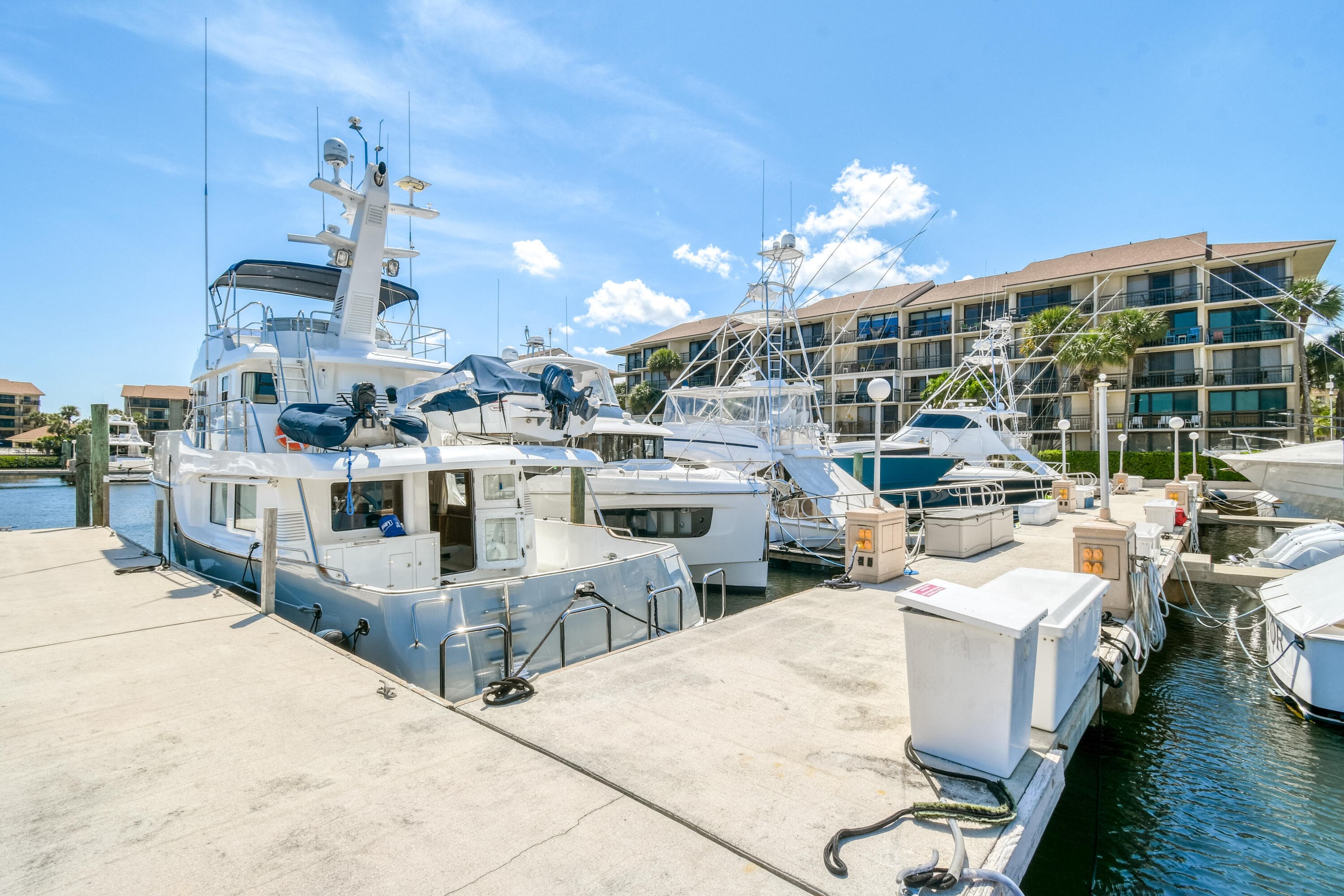 2401 Marina Isle Way 503, Jupiter, FL 33477 — photo 43 of 47