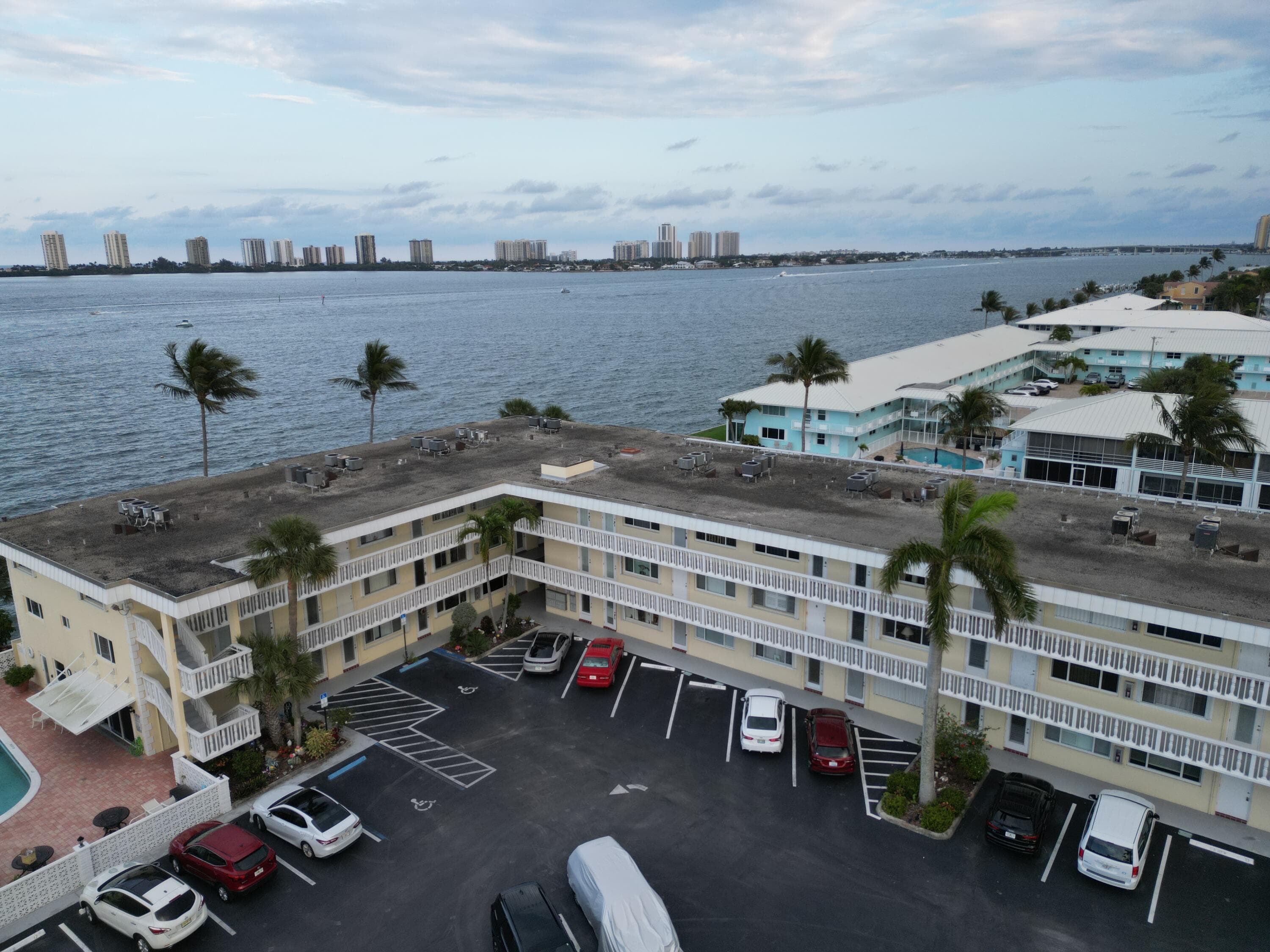 101 Doolen Court 305, North Palm Beach, FL 33408 — photo 16 of 18