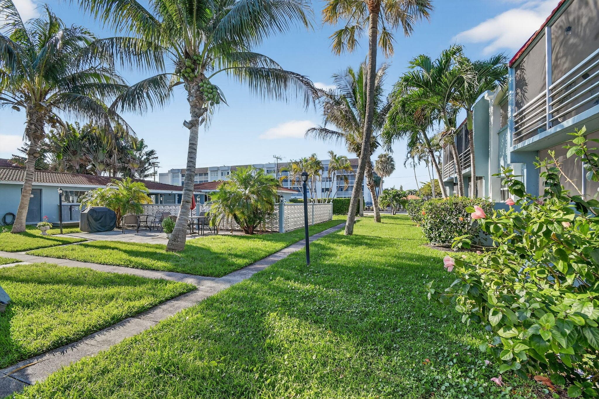 1432 S Lakeside Drive 4, Lake Worth Beach, FL 33460 — photo 7 of 61
