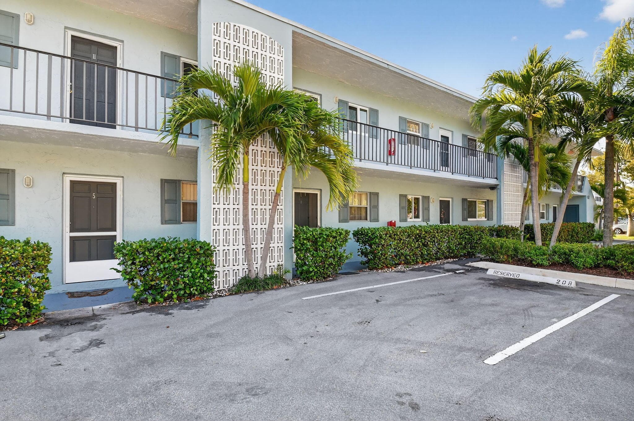 1432 S Lakeside Drive 4, Lake Worth Beach, FL 33460 — photo 9 of 61