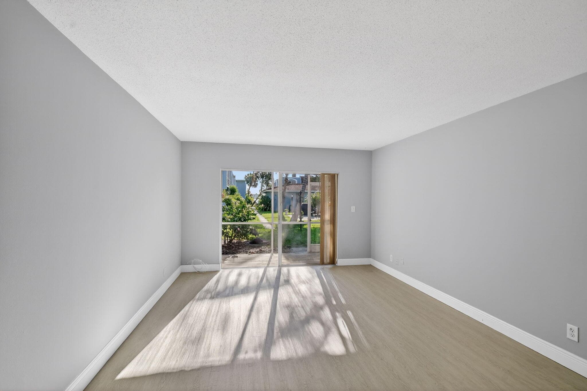 1432 S Lakeside Drive 4, Lake Worth Beach, FL 33460 — photo 23 of 61