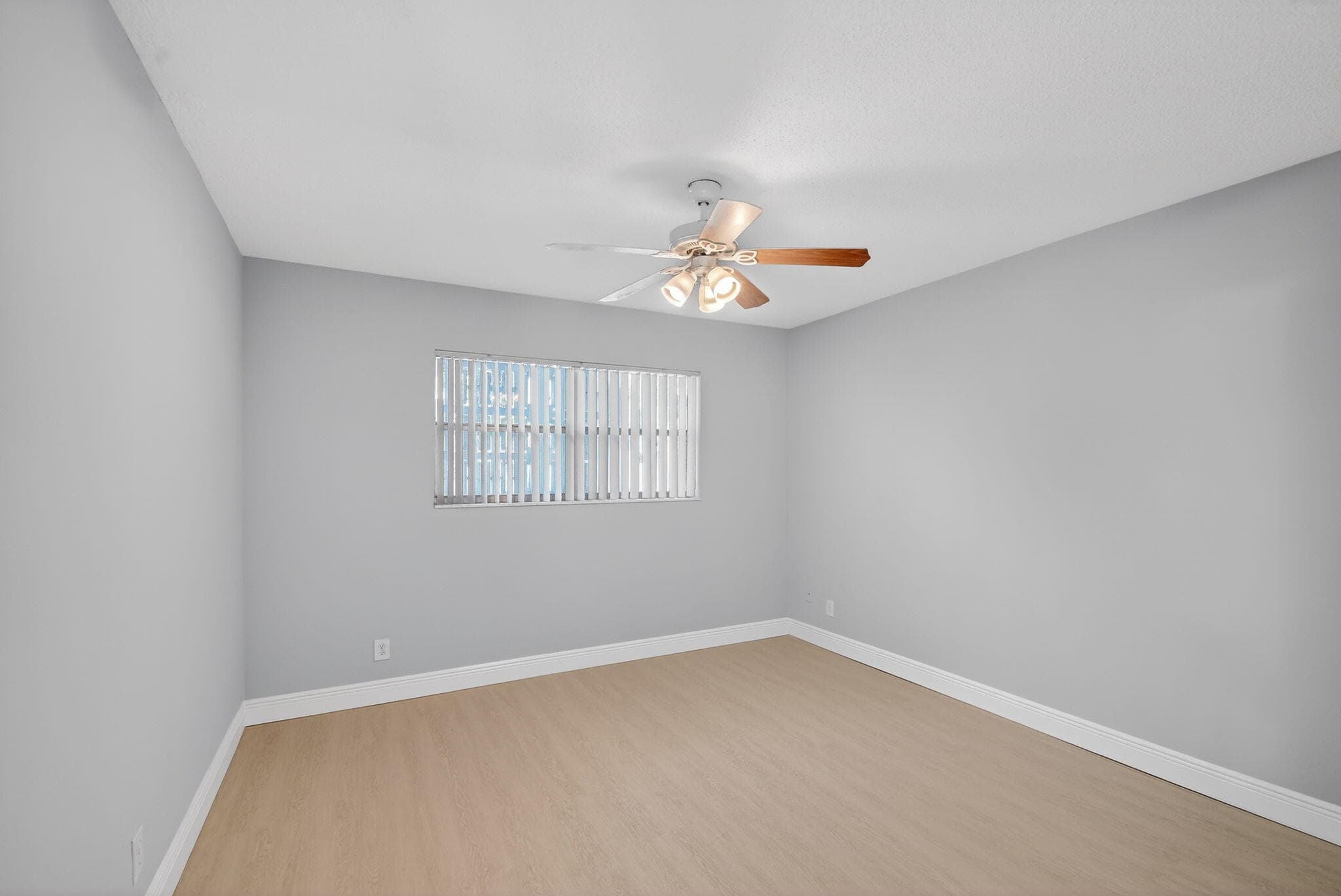 1432 S Lakeside Drive 4, Lake Worth Beach, FL 33460 — photo 30 of 61