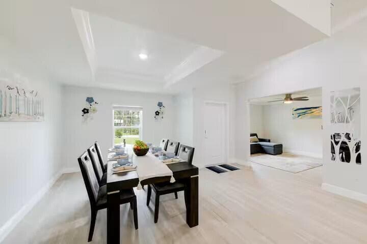 11038 Persimmon Boulevard, West Palm Beach, FL 33411 — photo 12 of 24