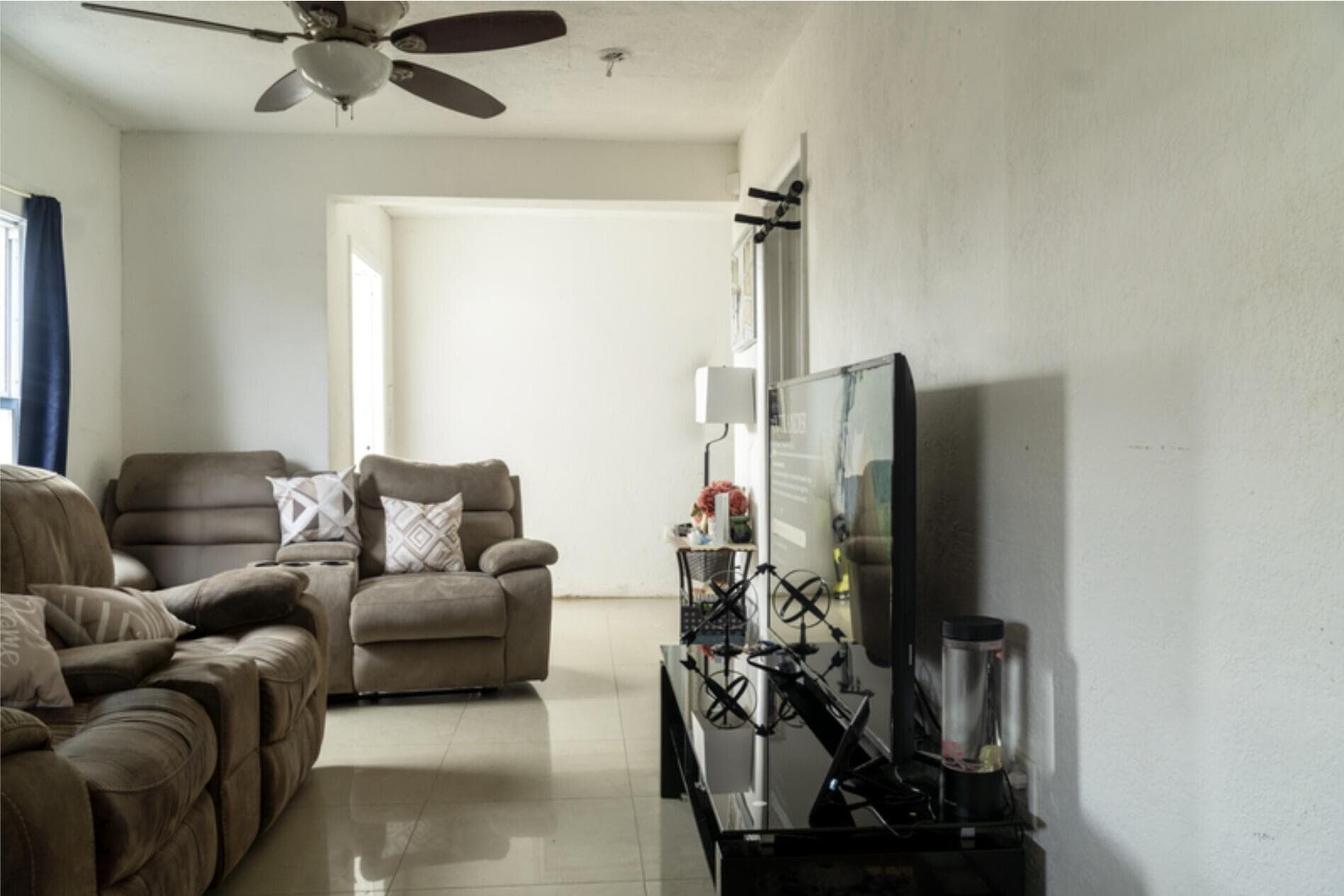 528 Churchill Road, West Palm Beach, FL 33405 — photo 10 of 39