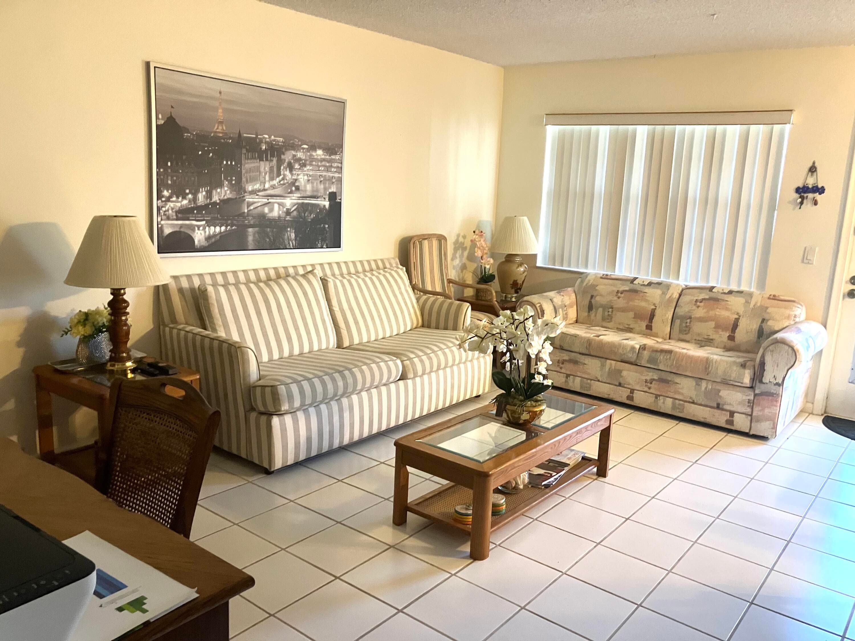 283 Durham H E 283, Deerfield Beach, FL 33442 — photo 3 of 24