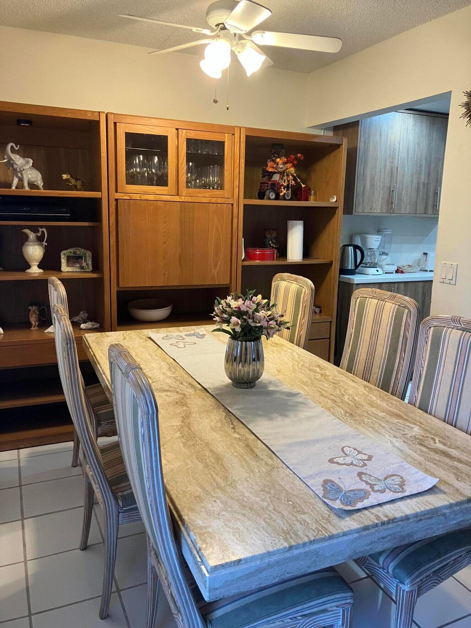283 Durham H E 283, Deerfield Beach, FL 33442 — photo 4 of 24