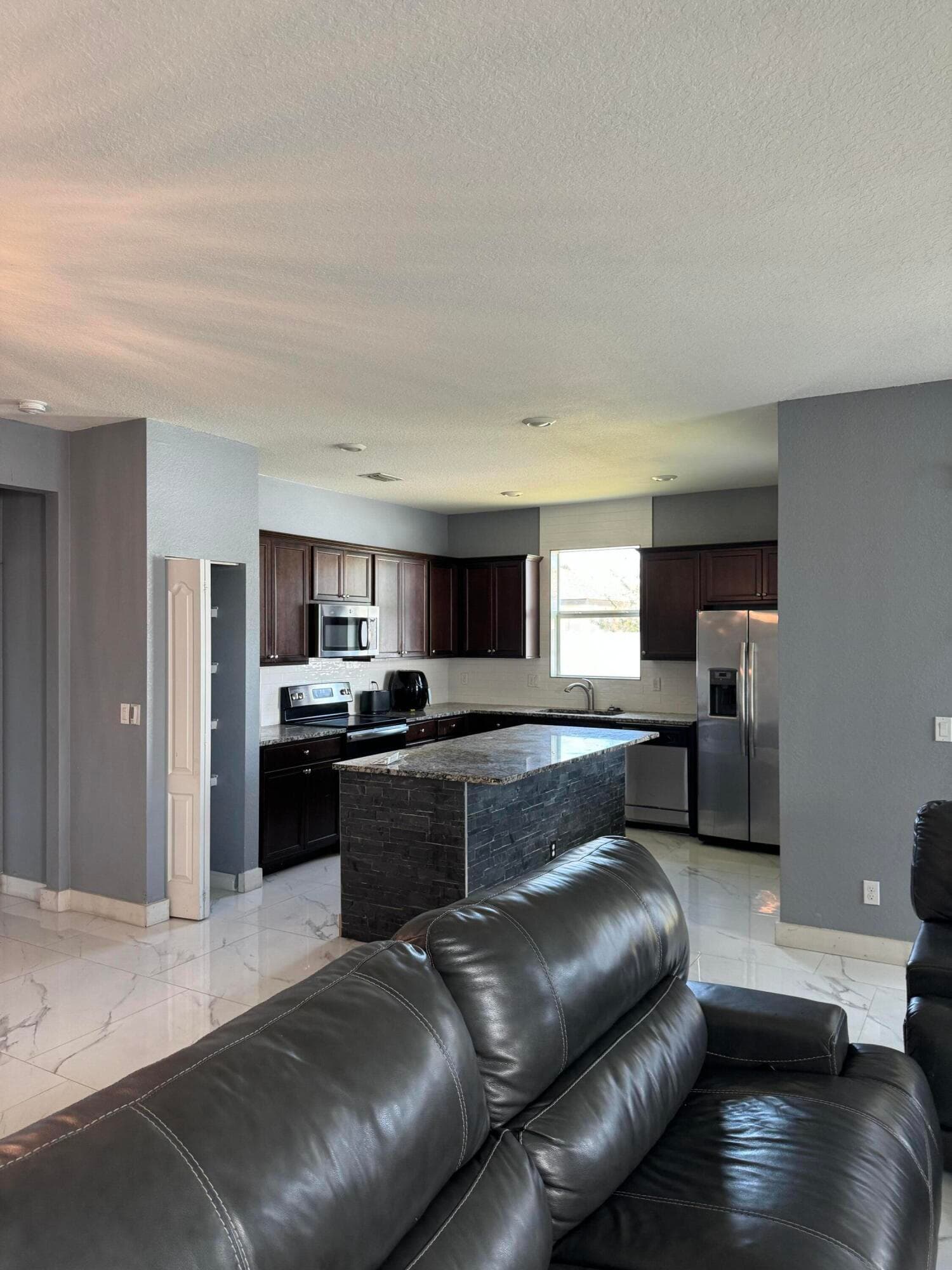 12460 NW Mcgregor Lane, Port St. Lucie, FL 34987 — photo 11 of 36