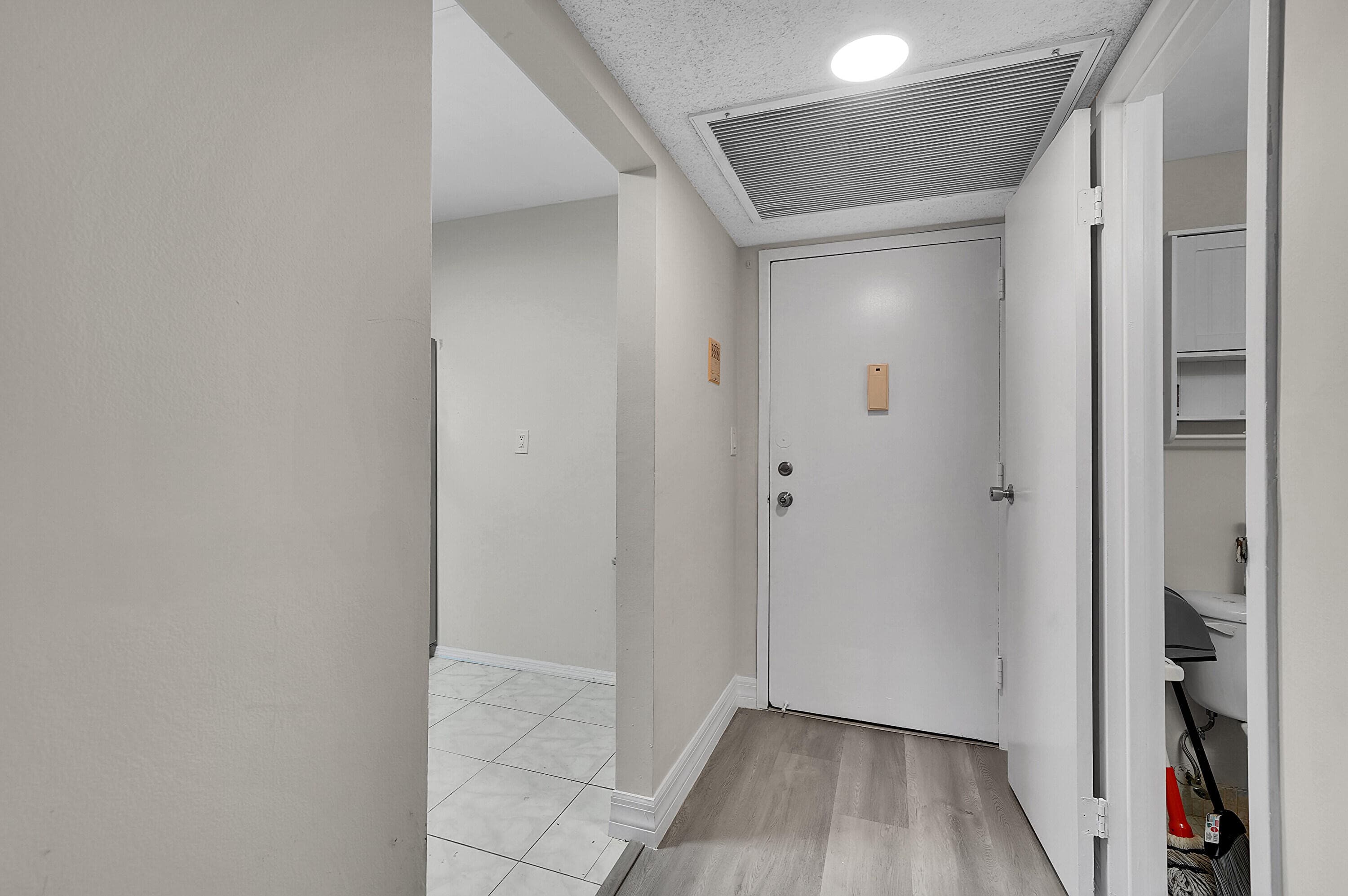 1000 Parkview Drive Unit 306, Hallandale Beach, FL 33009 — photo 11 of 46