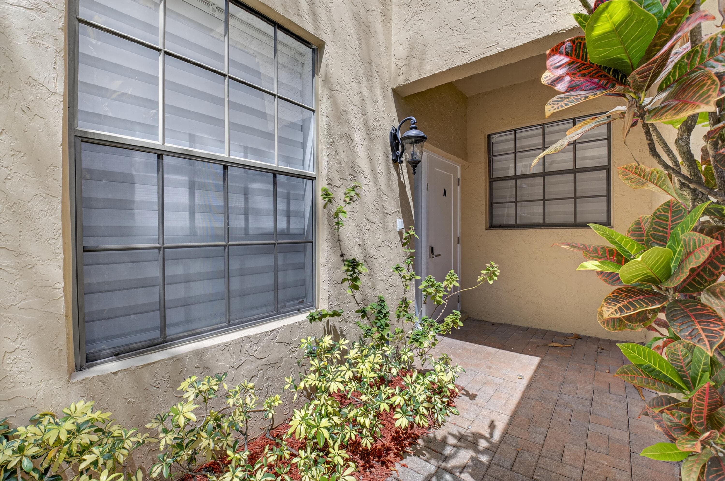 6752 Montego Bay Boulevard A, Boca Raton, FL 33433 — photo 5 of 79