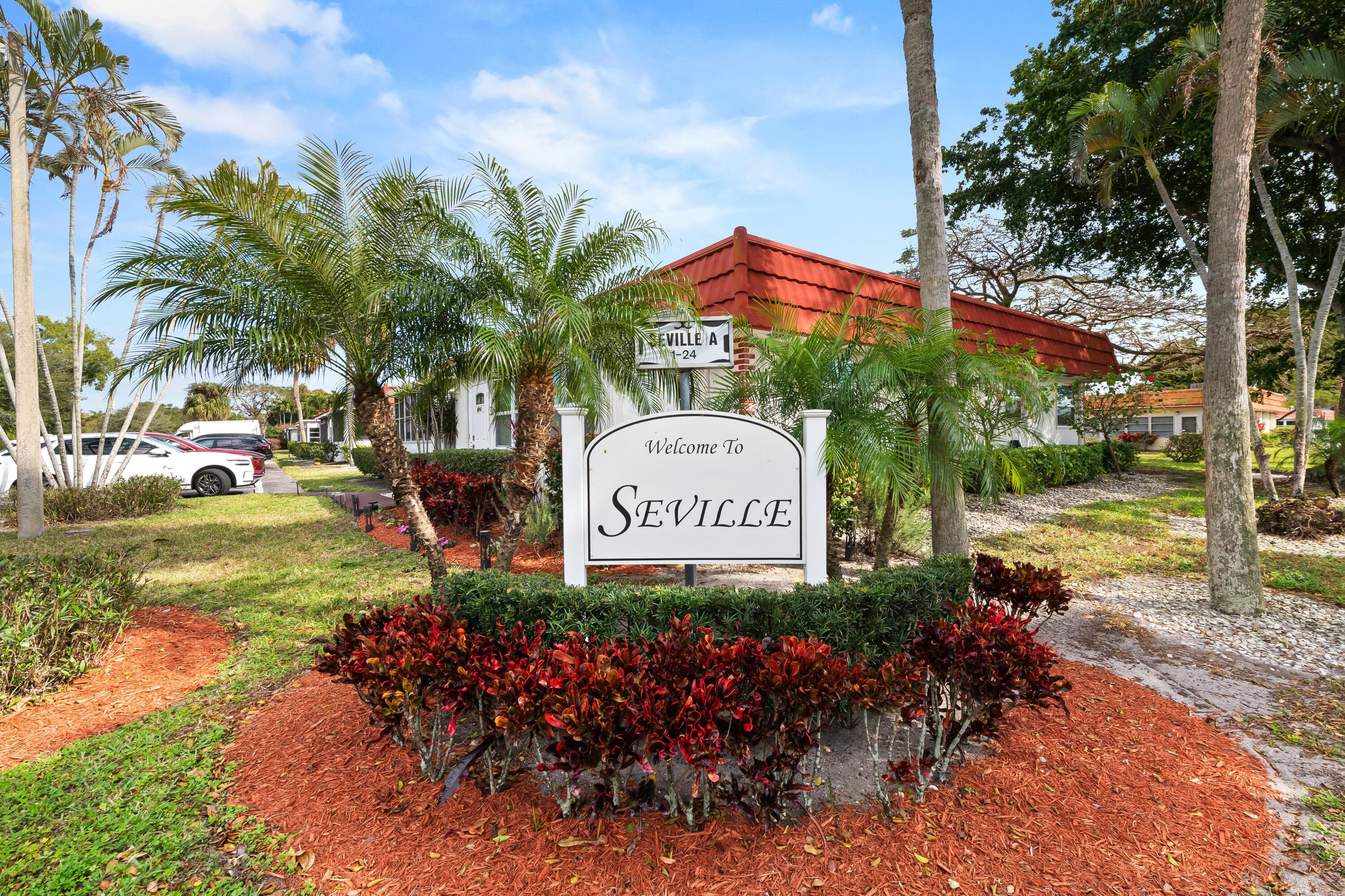 4 Seville Terrace 4, Delray Beach, FL 33446 — photo 2 of 40