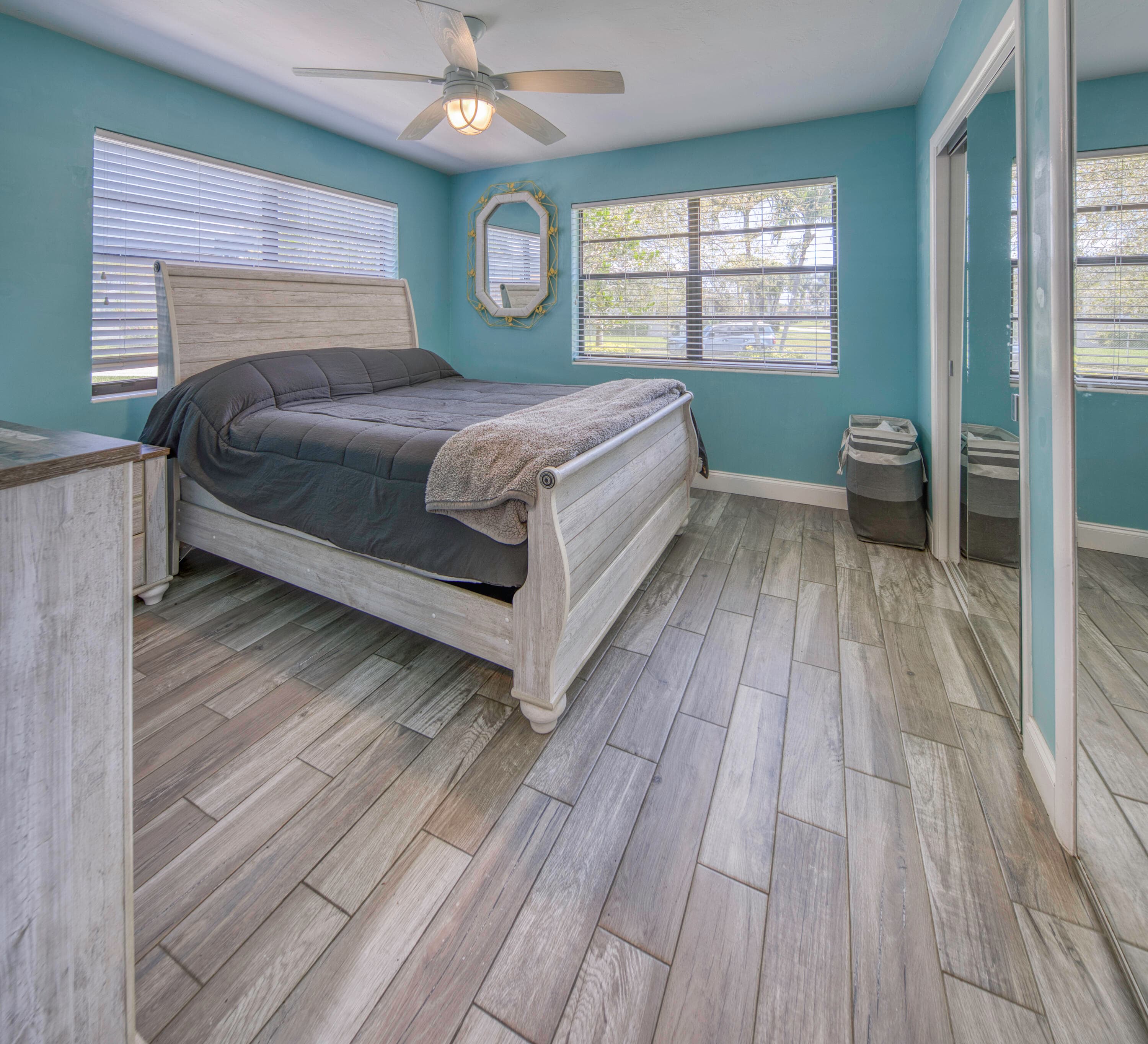1328 Lake Victoria Drive, Lake Worth Beach, FL 33461 — photo 13 of 51