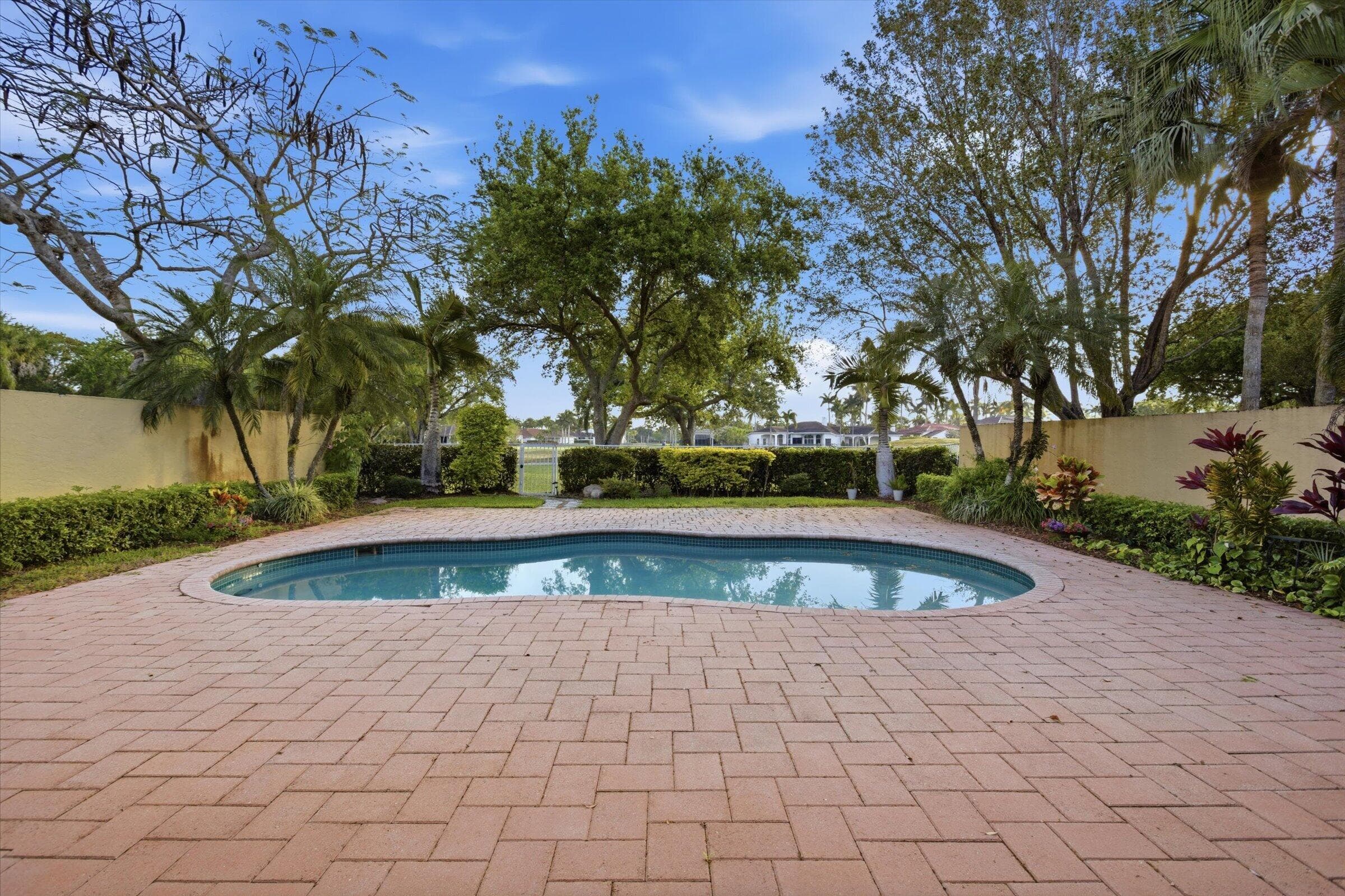 2466 Bay Isle Court, Weston, FL 33327 — photo 37 of 47