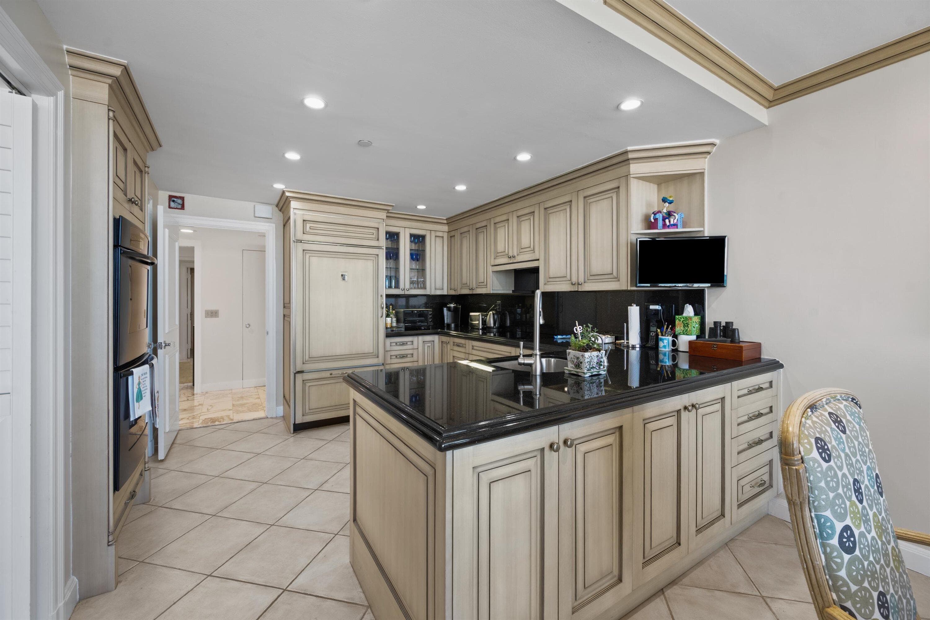 2580 S Ocean Boulevard 2b2, Palm Beach, FL 33480 — photo 10 of 45