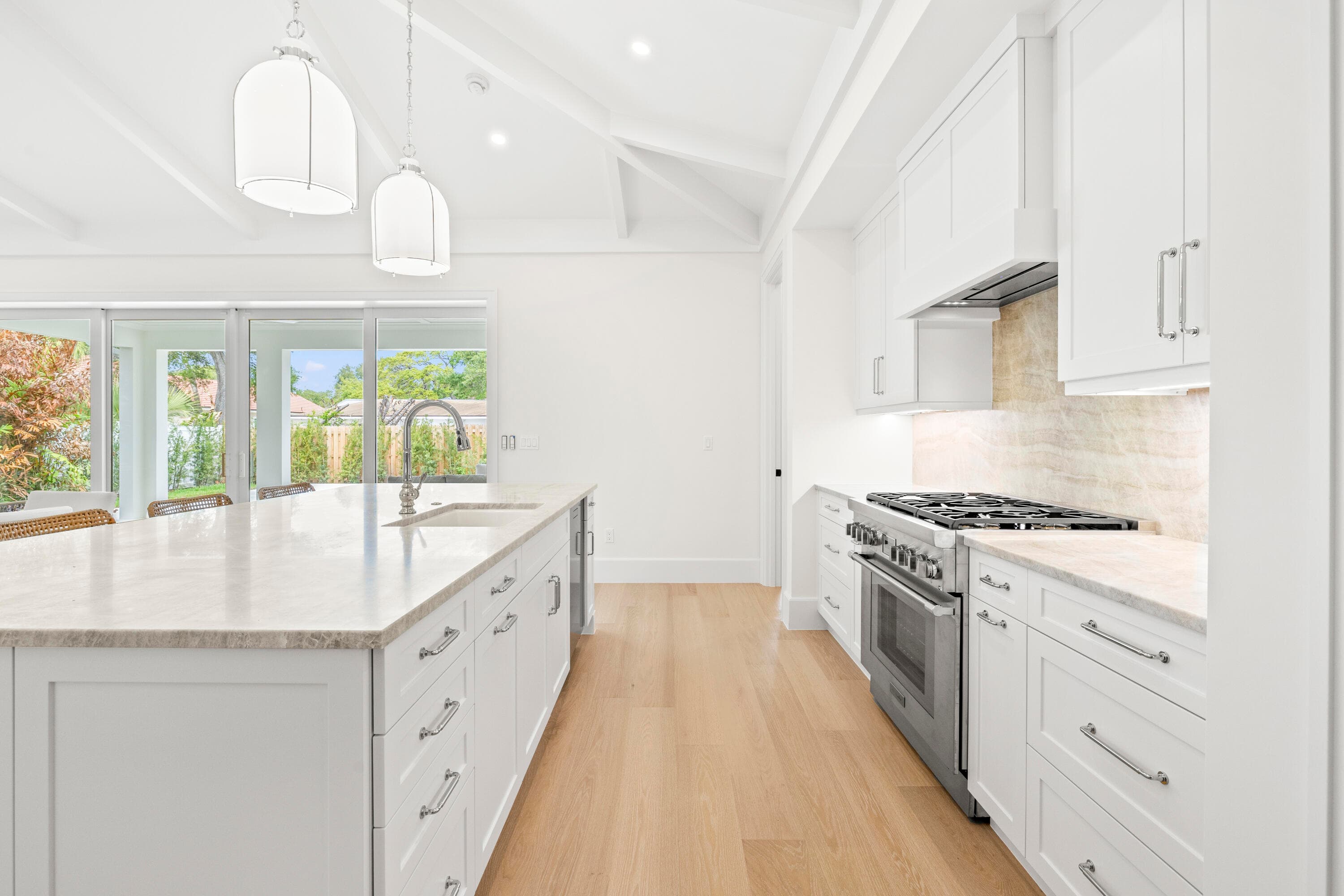 775 Acacia Road, Vero Beach, FL 32963 — photo 15 of 64