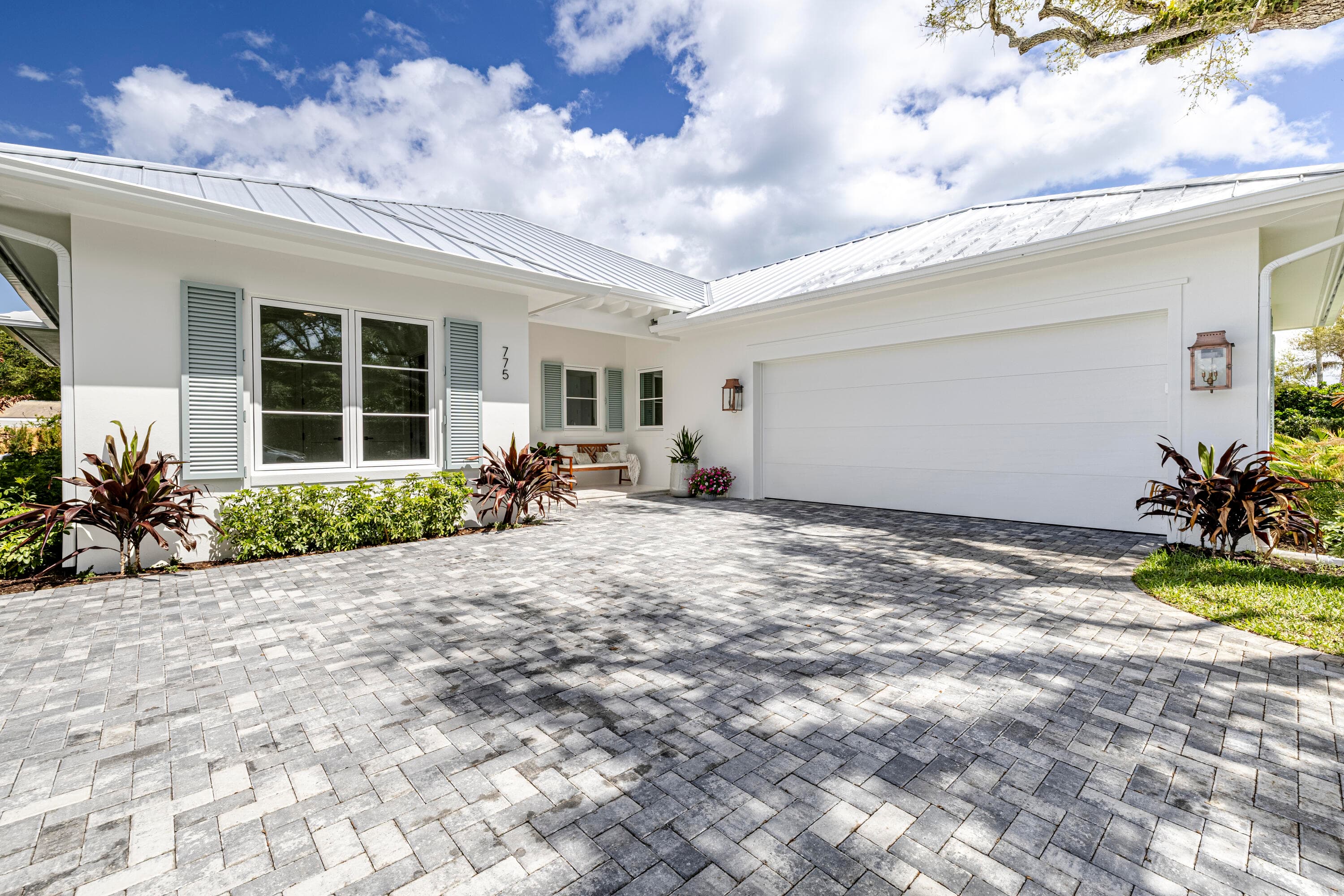 775 Acacia Road, Vero Beach, FL 32963 — photo 1 of 64