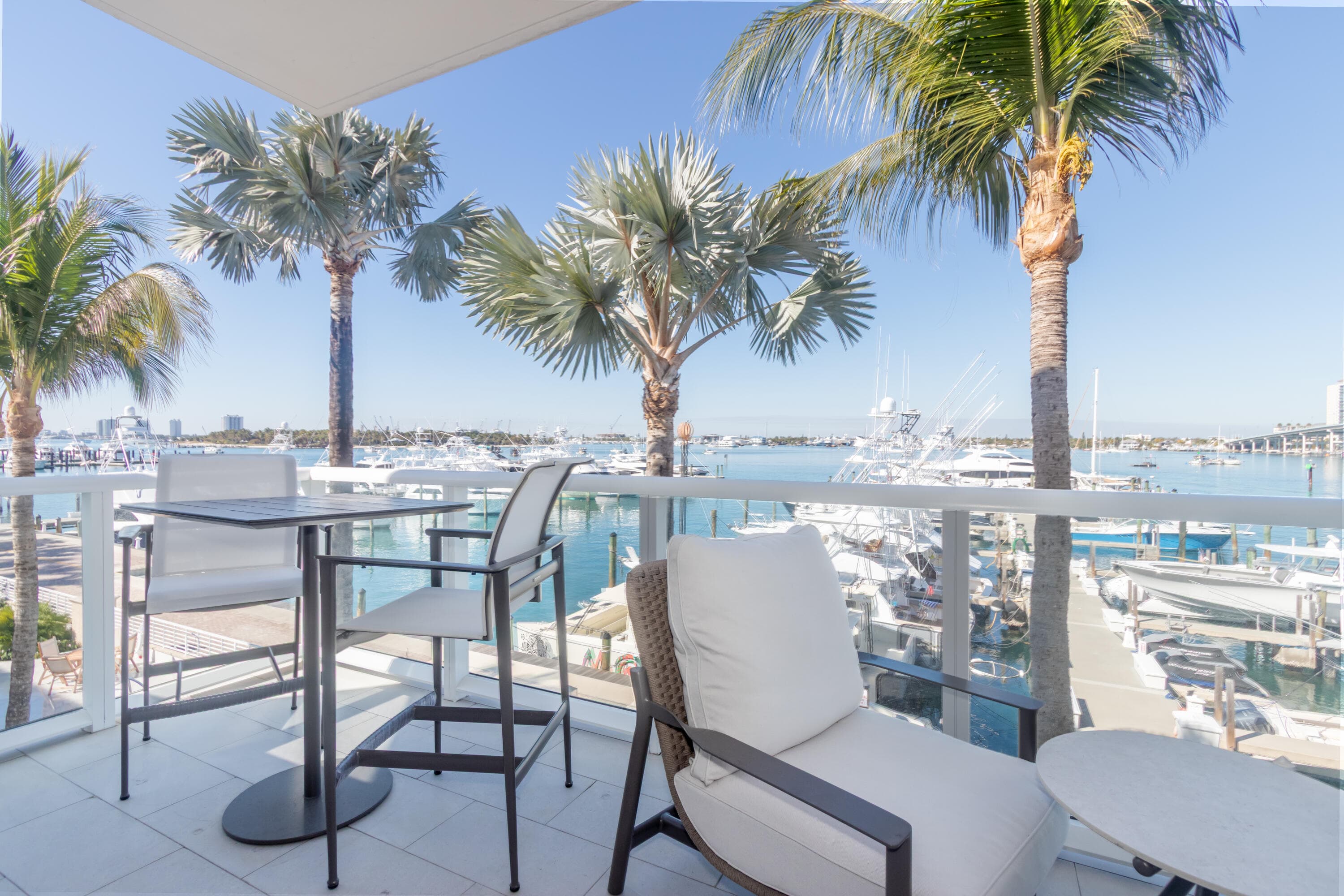 184 Lake Drive 3201, Palm Beach Shores, FL 33404 — photo 2 of 33