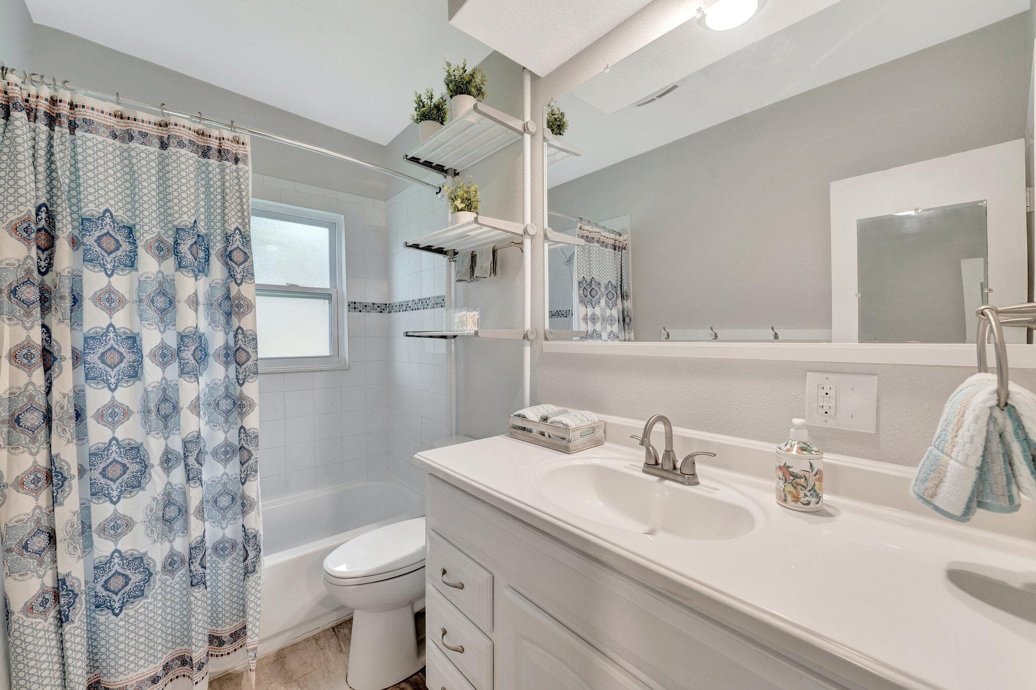 1555 Shirley Place, Largo, FL 33770 — photo 29 of 51