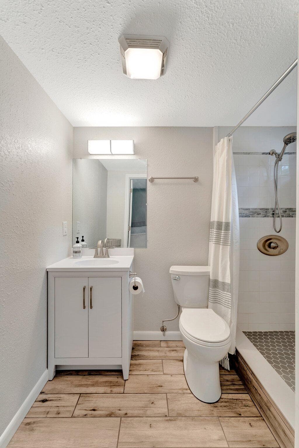 1555 Shirley Place, Largo, FL 33770 — photo 32 of 51