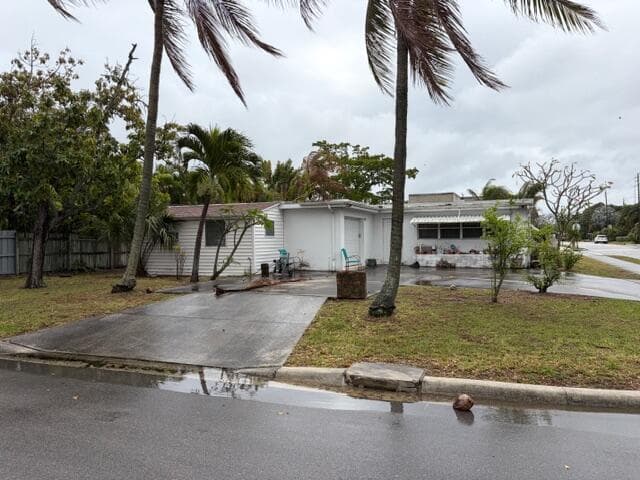 1029 Ardmore Road, West Palm Beach, FL 33401 — photo 4 of 6