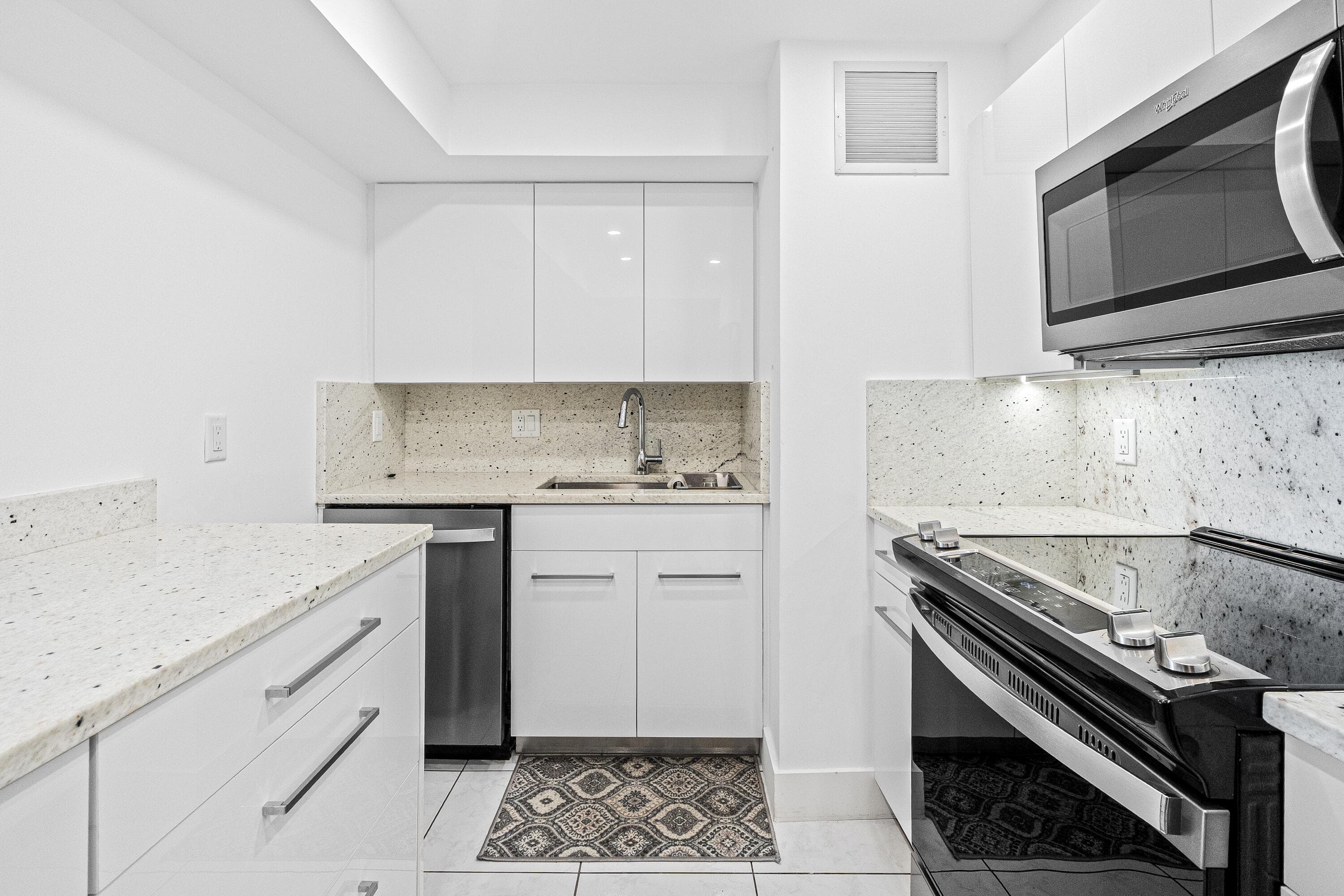 525 N Ocean Boulevard 616, Pompano Beach, FL 33062 — photo 11 of 25
