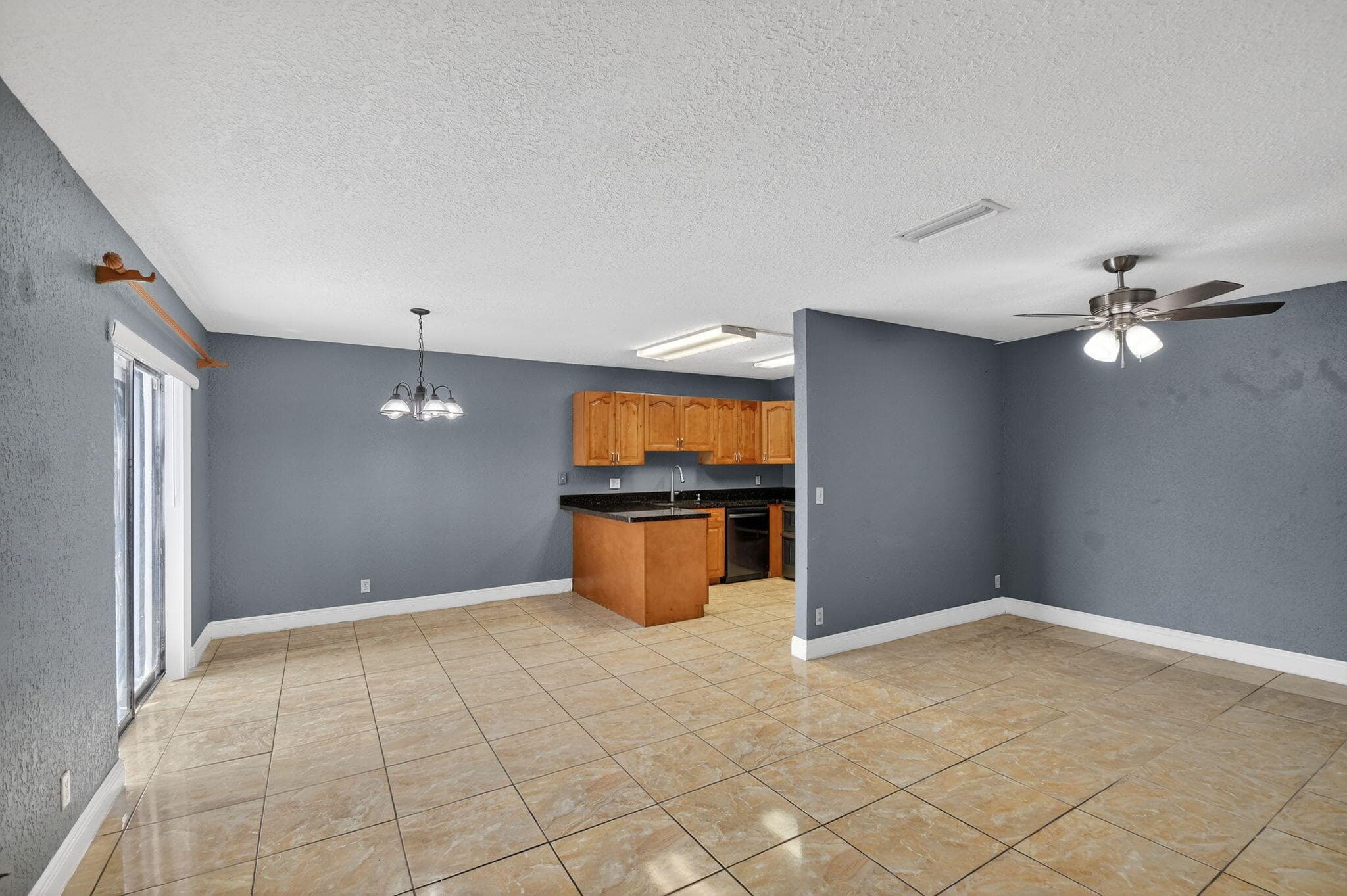 320 Woodland Road, Palm Springs, FL 33461 — photo 7 of 49