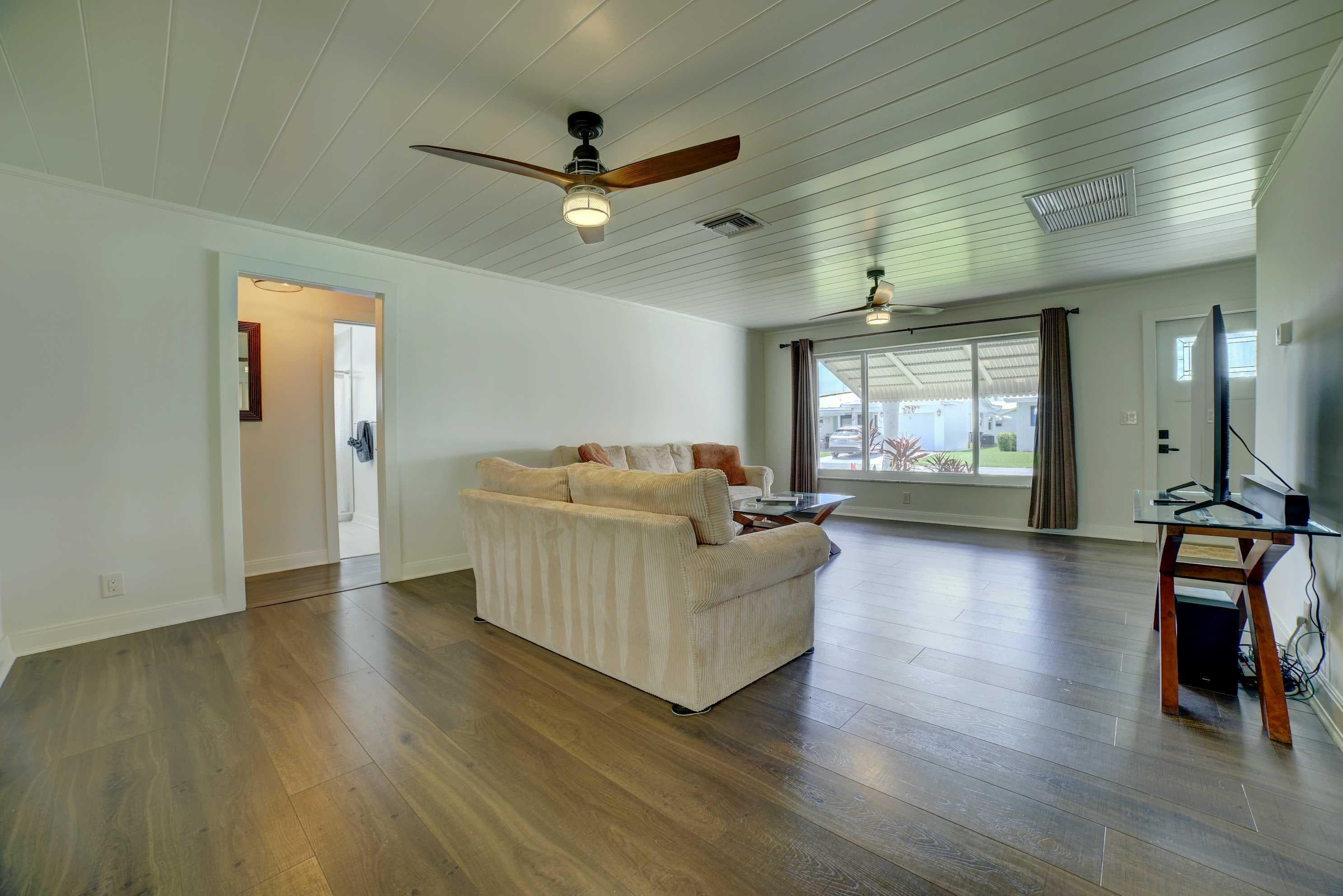 132 NW 10th Court, Boynton Beach, FL 33426 — photo 2 of 28