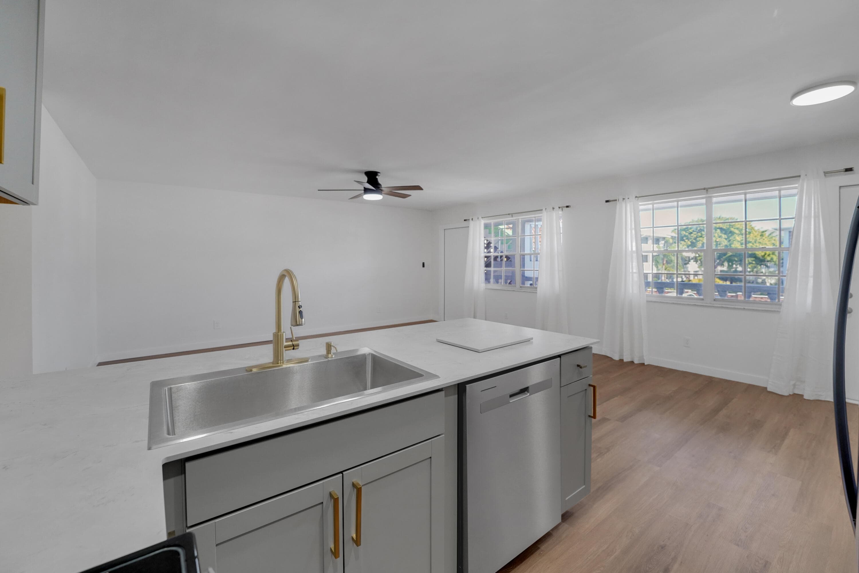 5203 NE 24th Terrace B207, Fort Lauderdale, FL 33308 — photo 1 of 31
