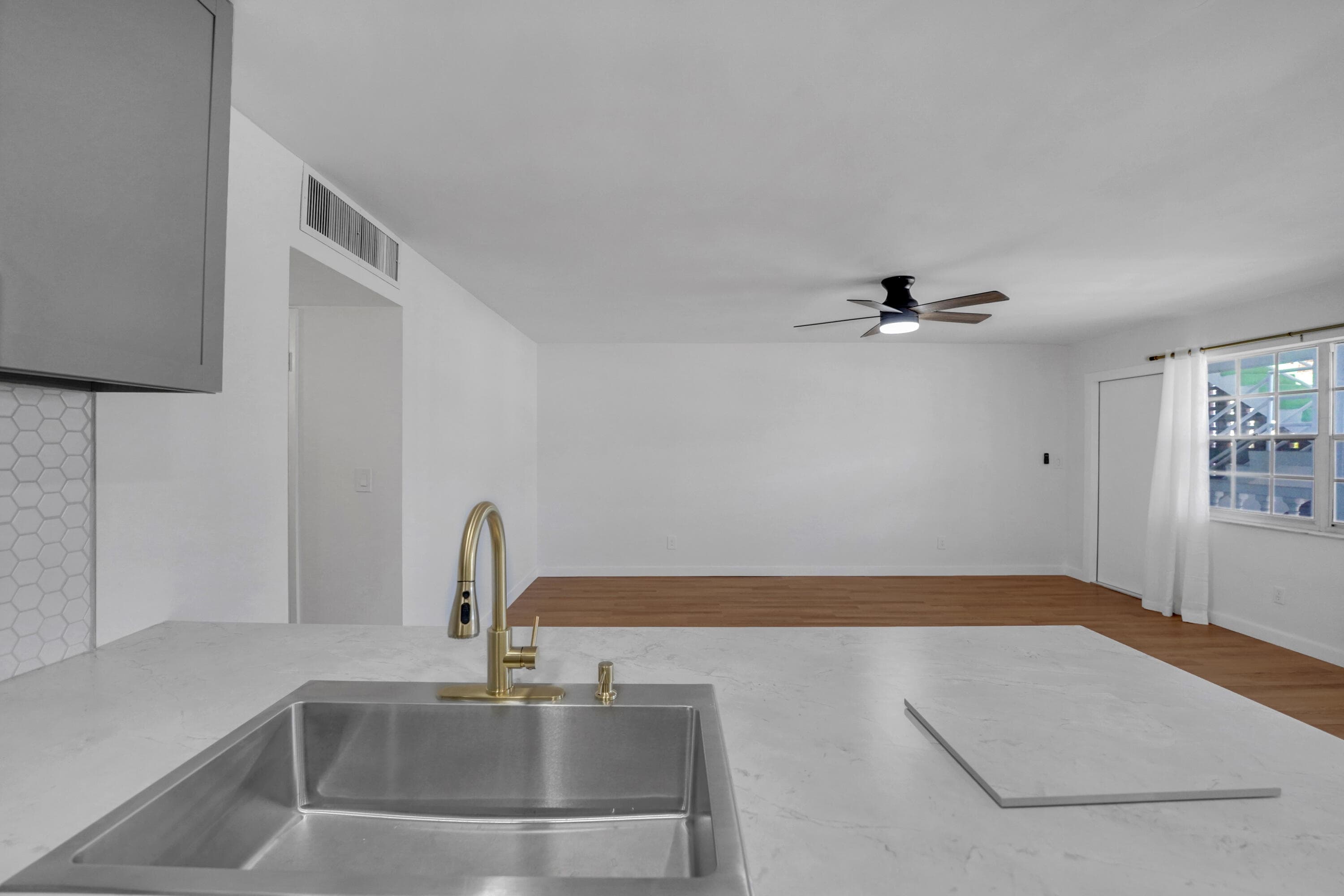 5203 NE 24th Terrace B207, Fort Lauderdale, FL 33308 — photo 10 of 31