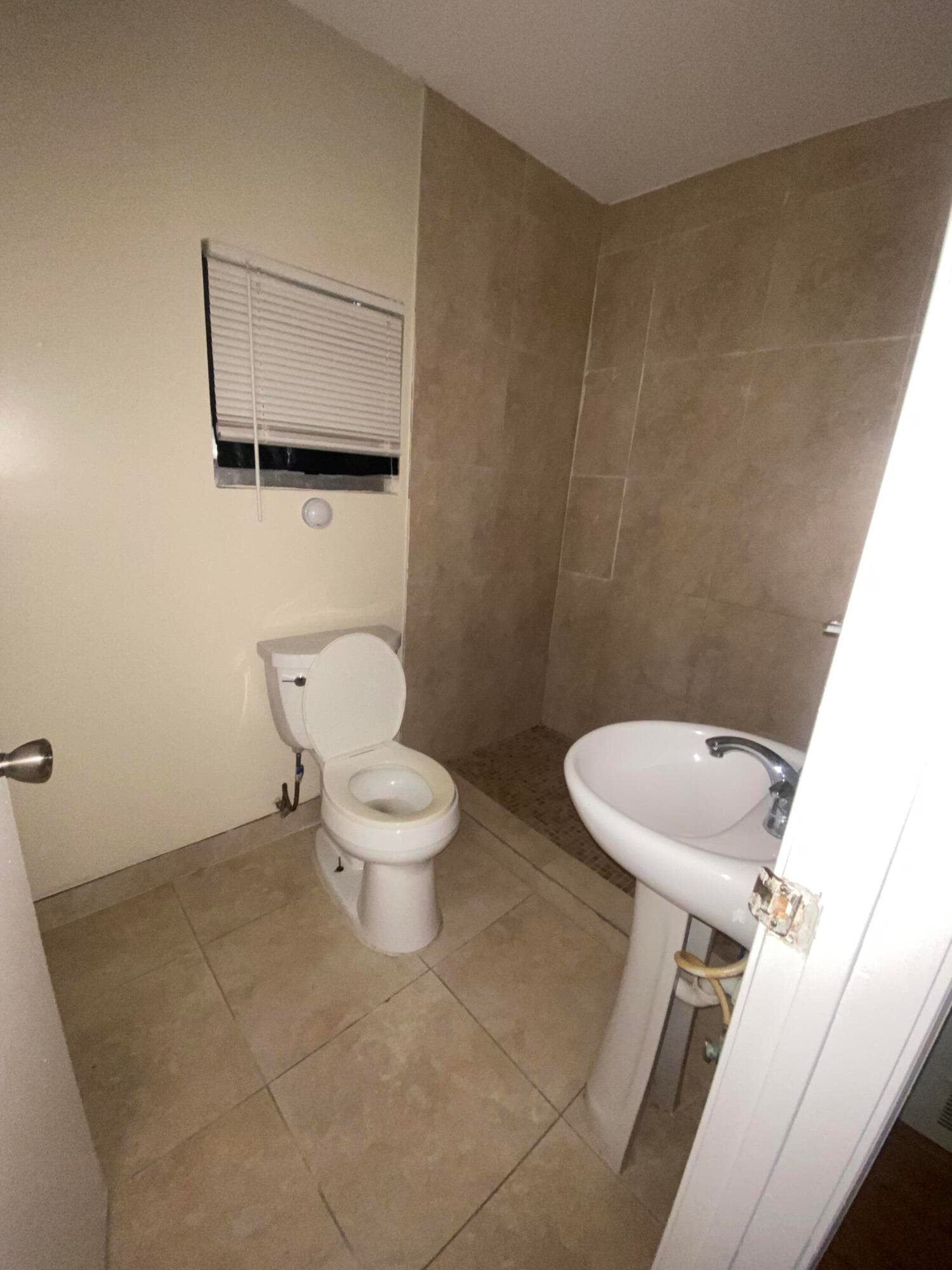 908 NE 17th Terrace 1-6, Fort Lauderdale, FL — photo 22 of 31