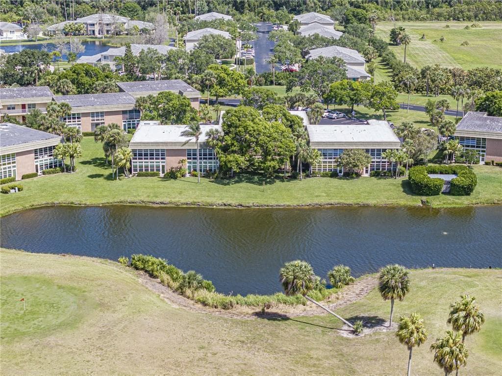 35 Vista Gardens Trail 205, Vero Beach, FL 32962 — photo 1 of 36