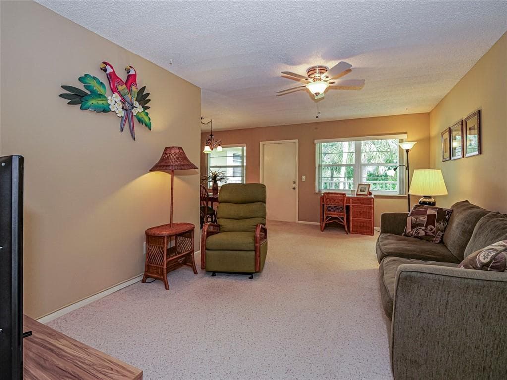 35 Vista Gardens Trail 205, Vero Beach, FL 32962 — photo 8 of 36