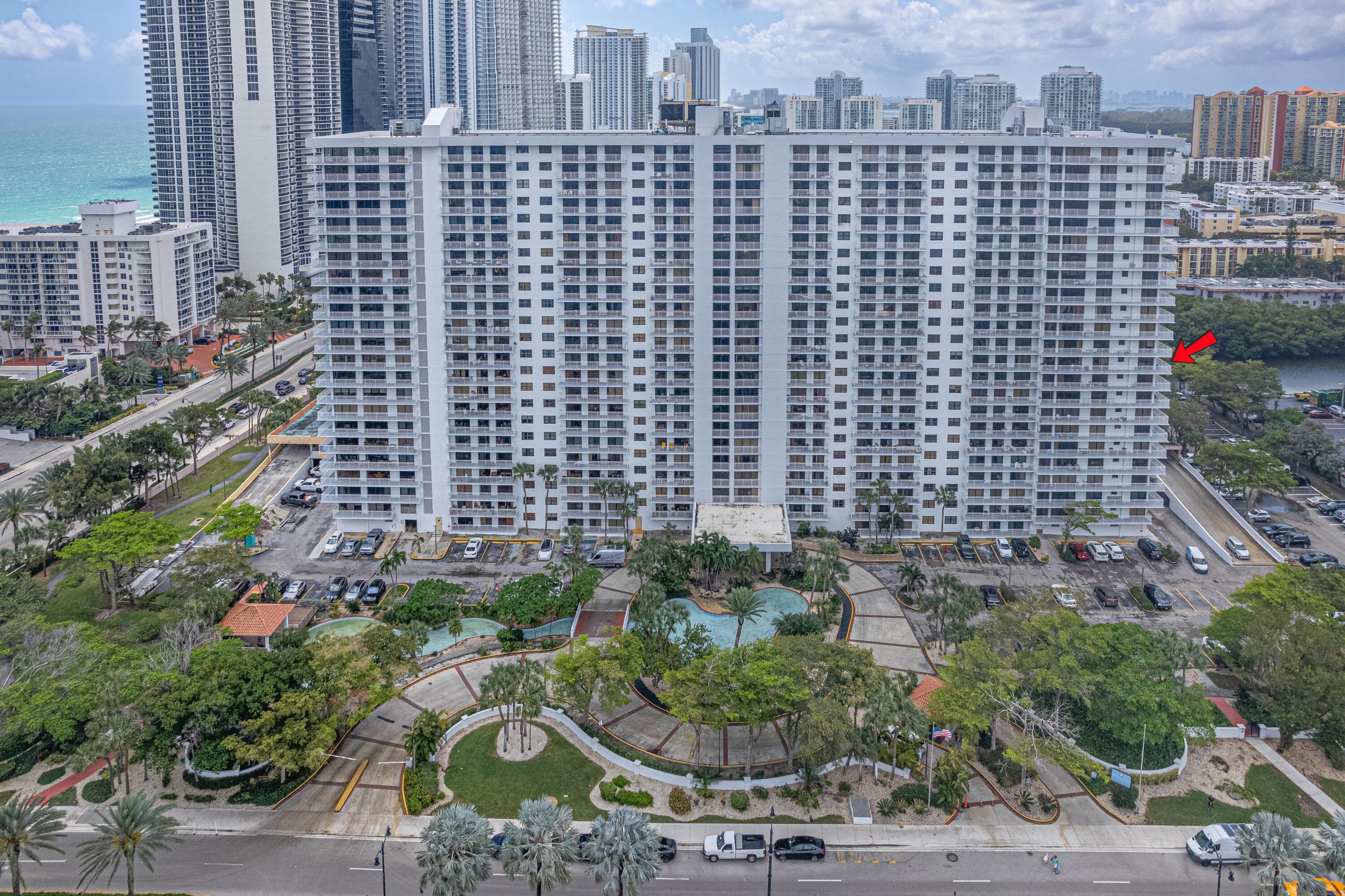 210 174th Street 1110, Sunny Isles Beach, FL 33160 — photo 38 of 39