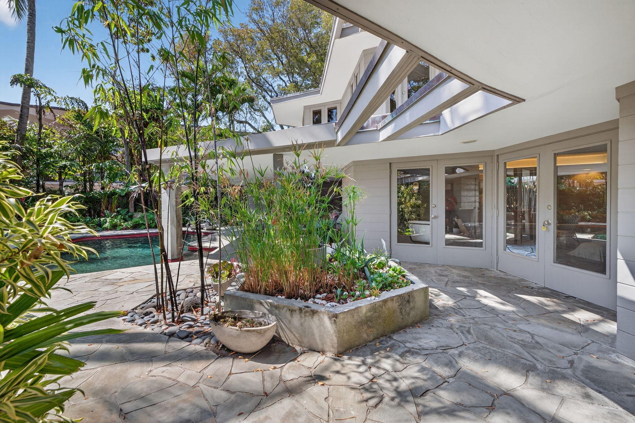 2040 Coral Reef Drive, Lauderdale-By-The-Sea, FL 33062 — photo 3 of 47