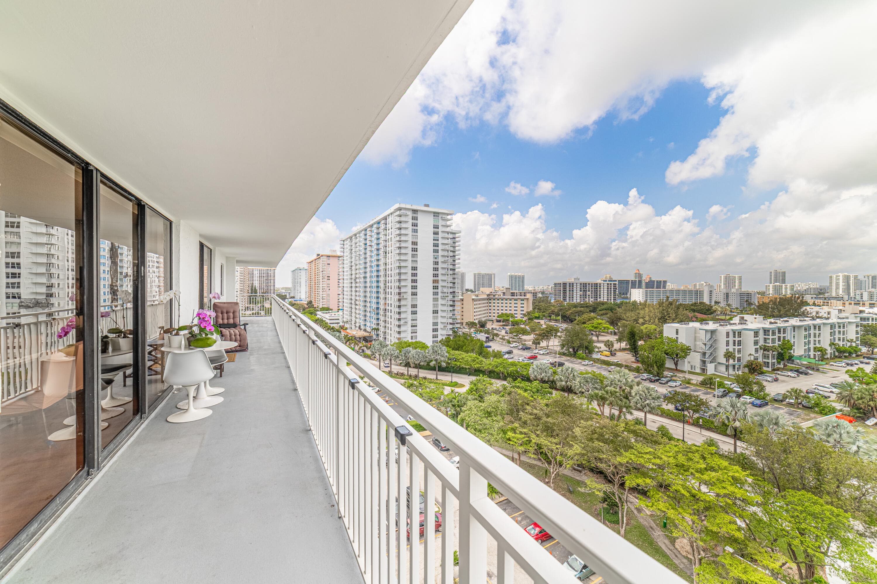 210 174th Street 1110, Sunny Isles Beach, FL 33160 — photo 30 of 39