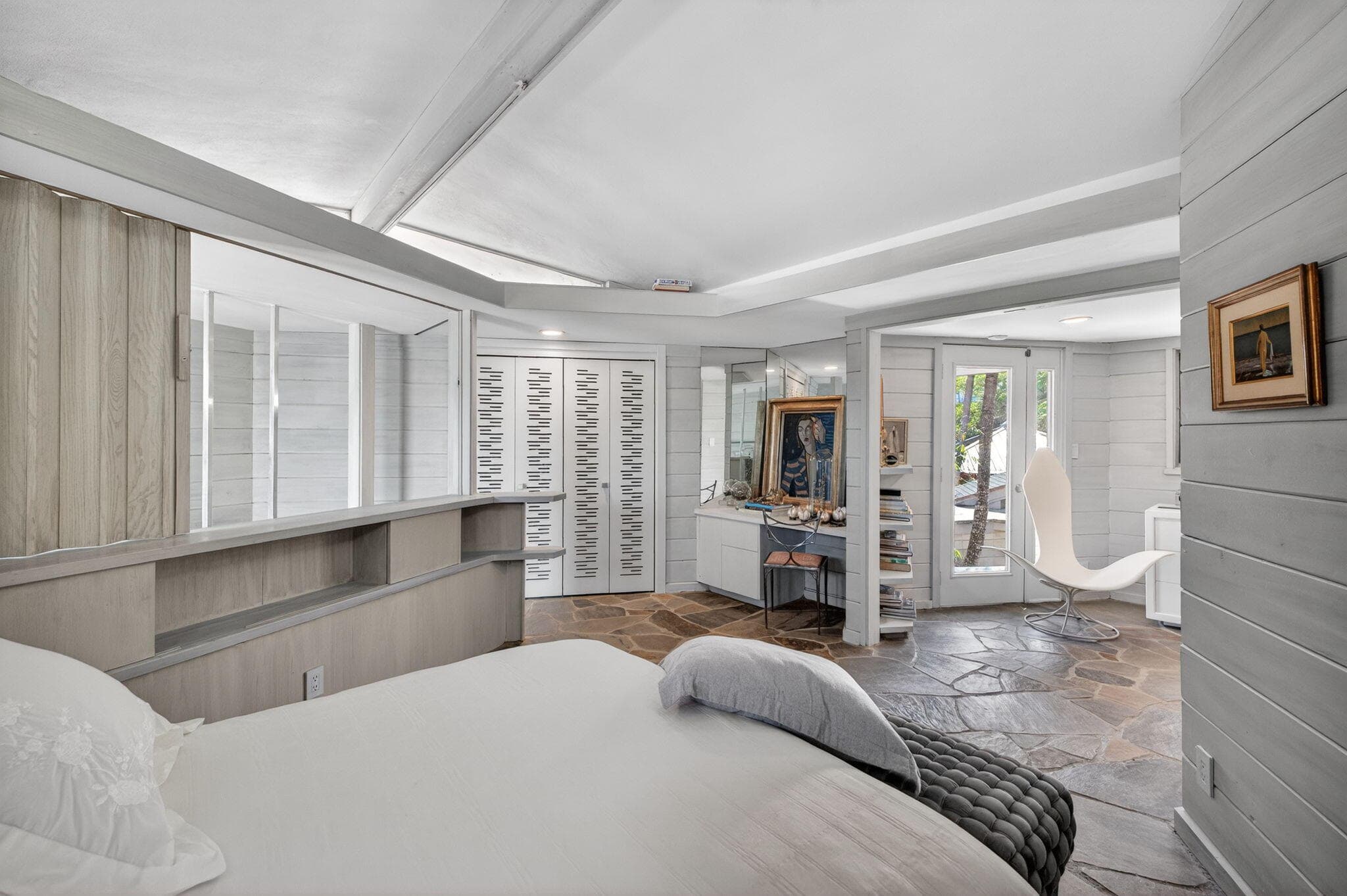 2040 Coral Reef Drive, Lauderdale-By-The-Sea, FL 33062 — photo 15 of 47
