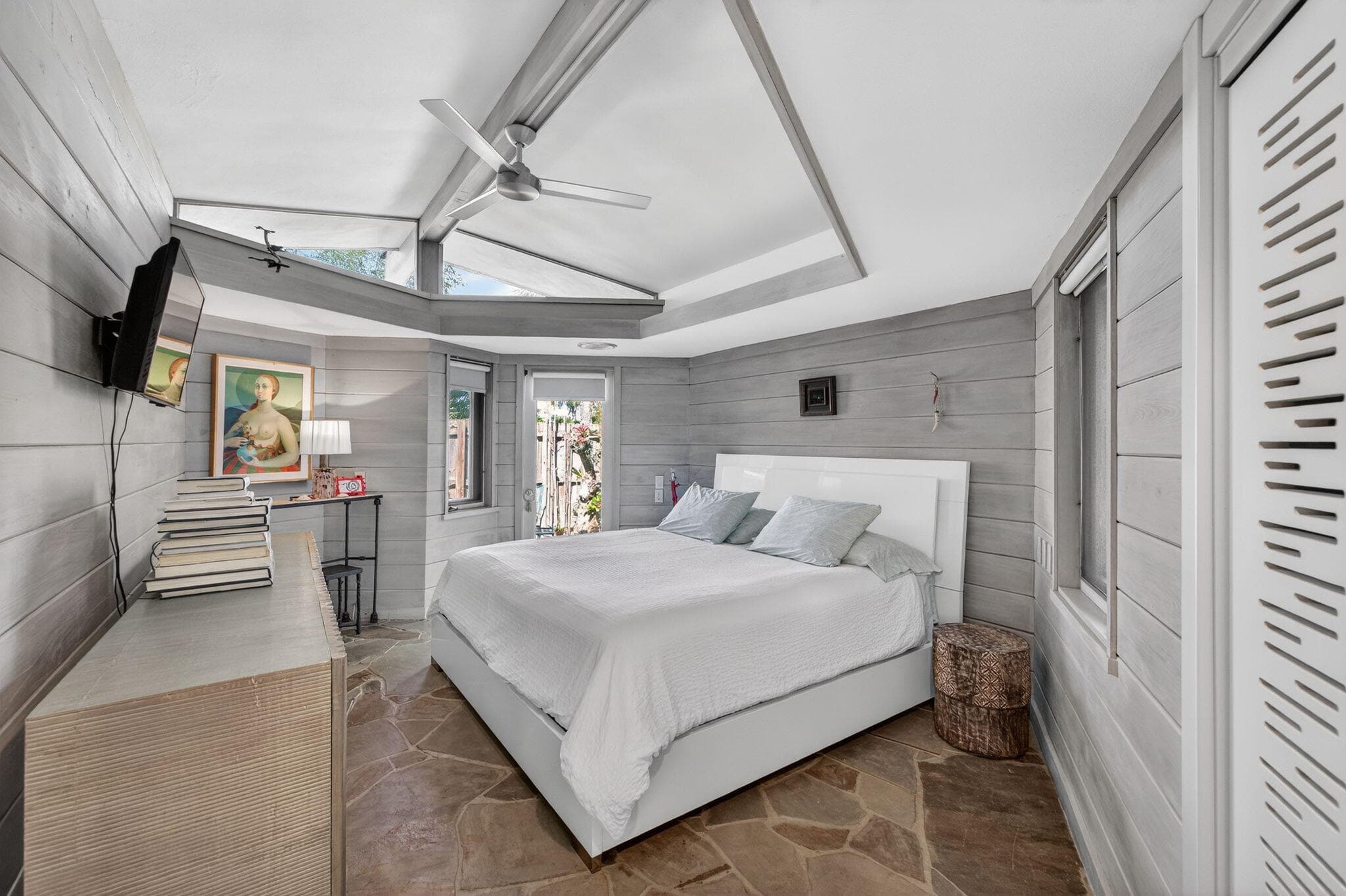 2040 Coral Reef Drive, Lauderdale-By-The-Sea, FL 33062 — photo 20 of 47