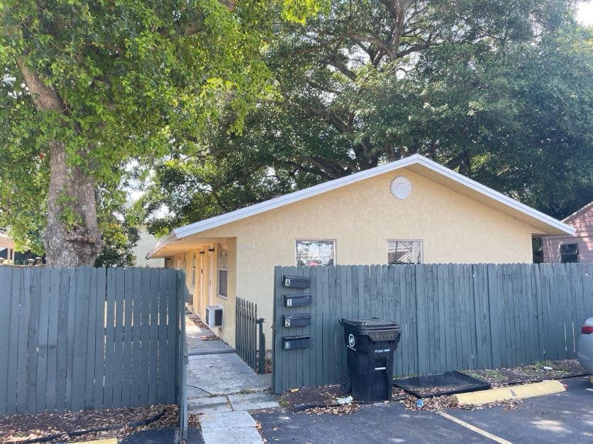 1405 NE 5th Terrace, Fort Lauderdale, FL 33304 — photo 1 of 20