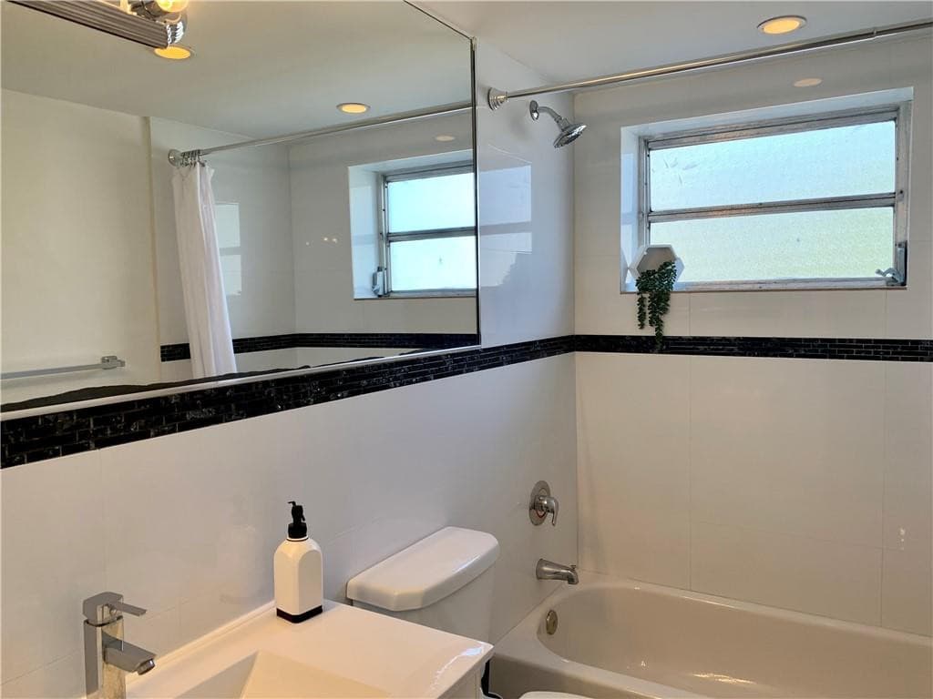 1480 Euclid Avenue 103, Miami Beach, FL 33139 — photo 12 of 24