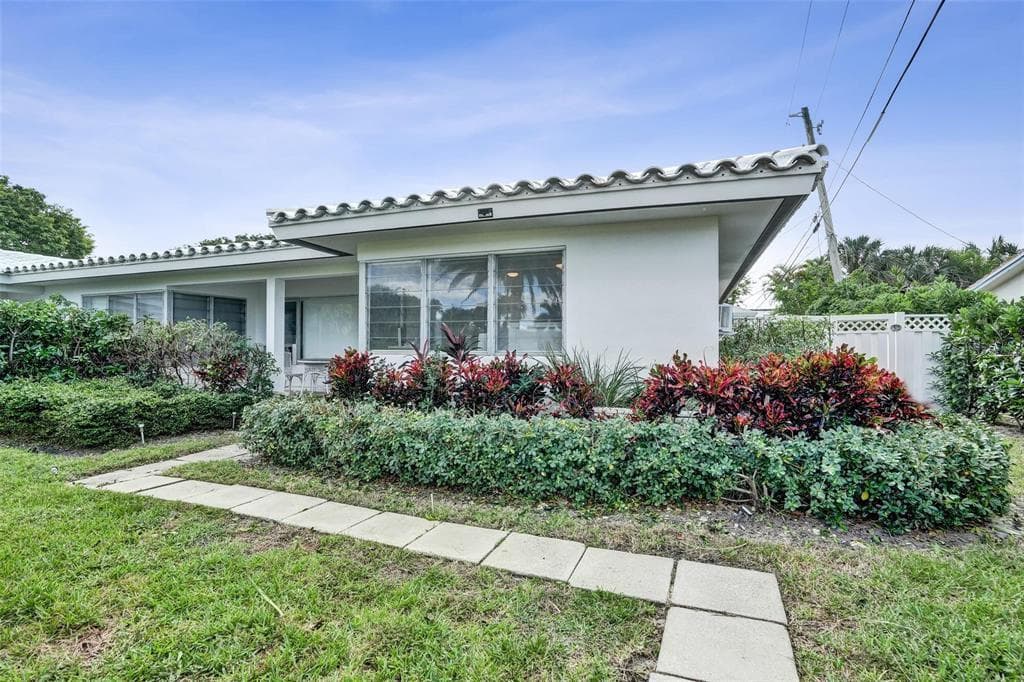 4313 Seagrape Drive 2, Lauderdale-By-The-Sea, FL 33308 — photo 3 of 22
