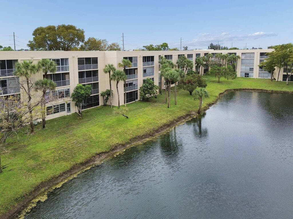 3141 NW 47th Terrace 124, Lauderdale Lakes, FL 33319 — photo 18 of 20