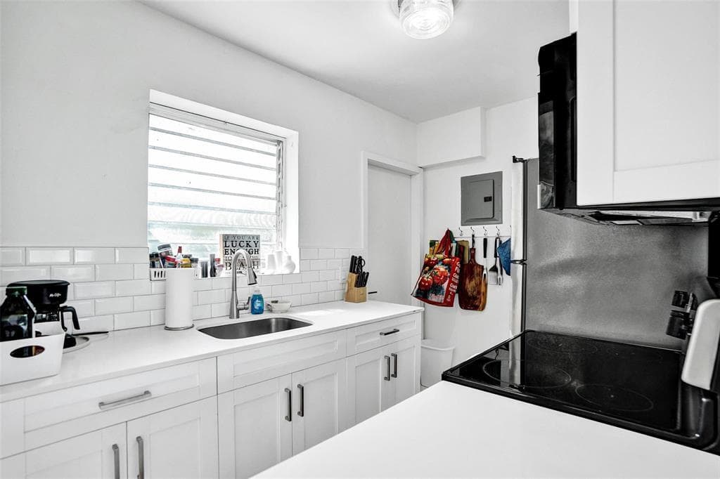 4313 Seagrape Drive 2, Lauderdale-By-The-Sea, FL 33308 — photo 21 of 22