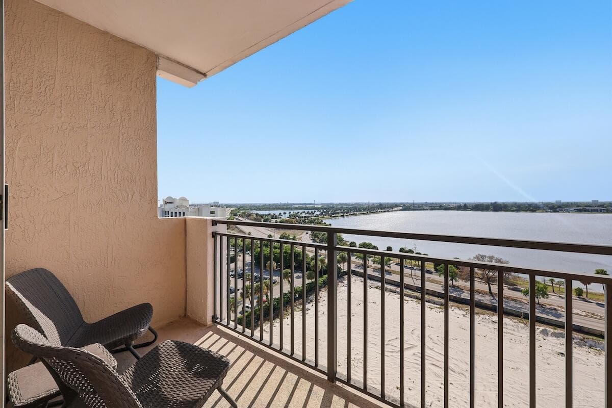 616 Clearwater Park Road 1106, West Palm Beach, FL 33401 — photo 18 of 35