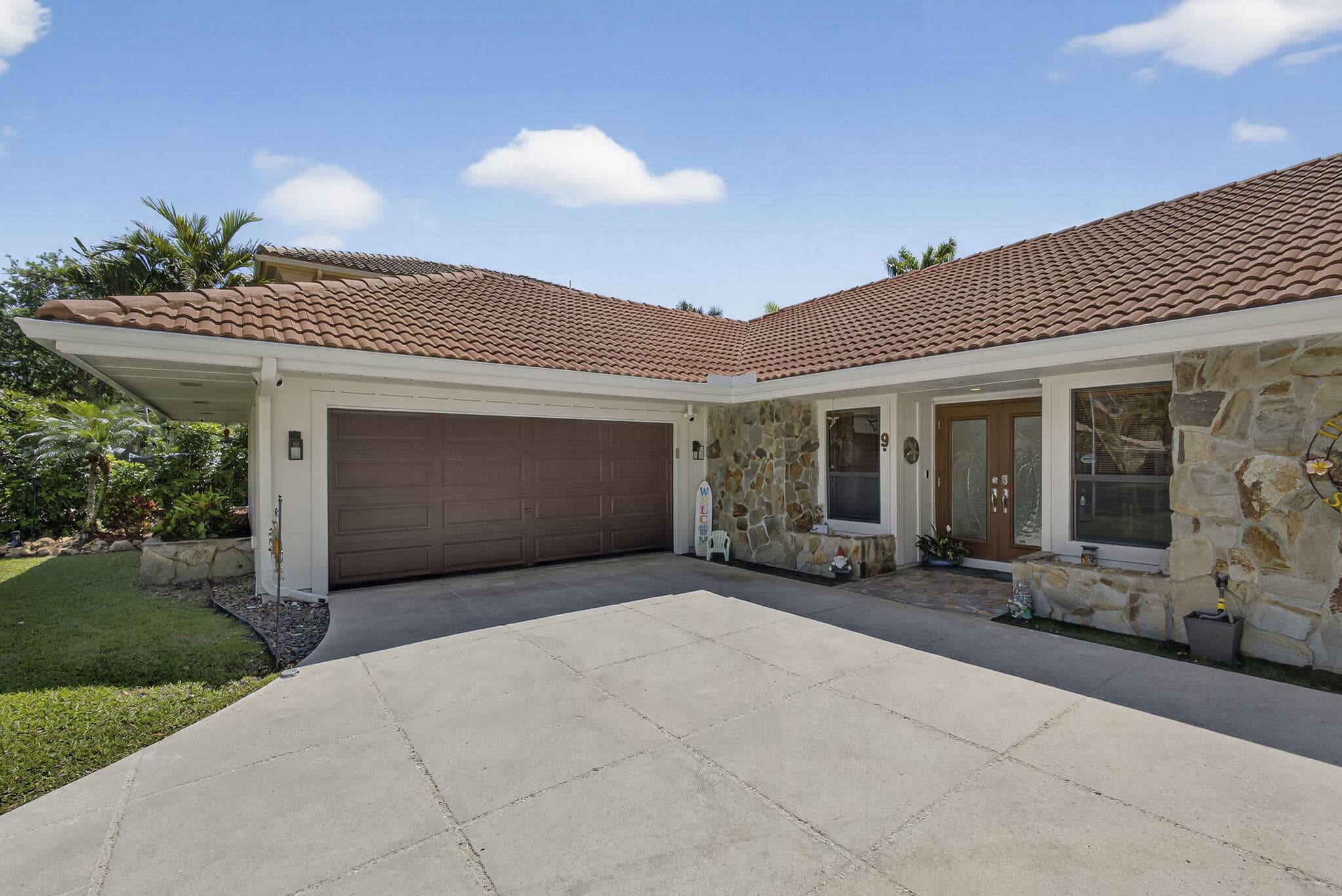 9 Kintyre Road, Palm Beach Gardens, FL 33418 — photo 4 of 88