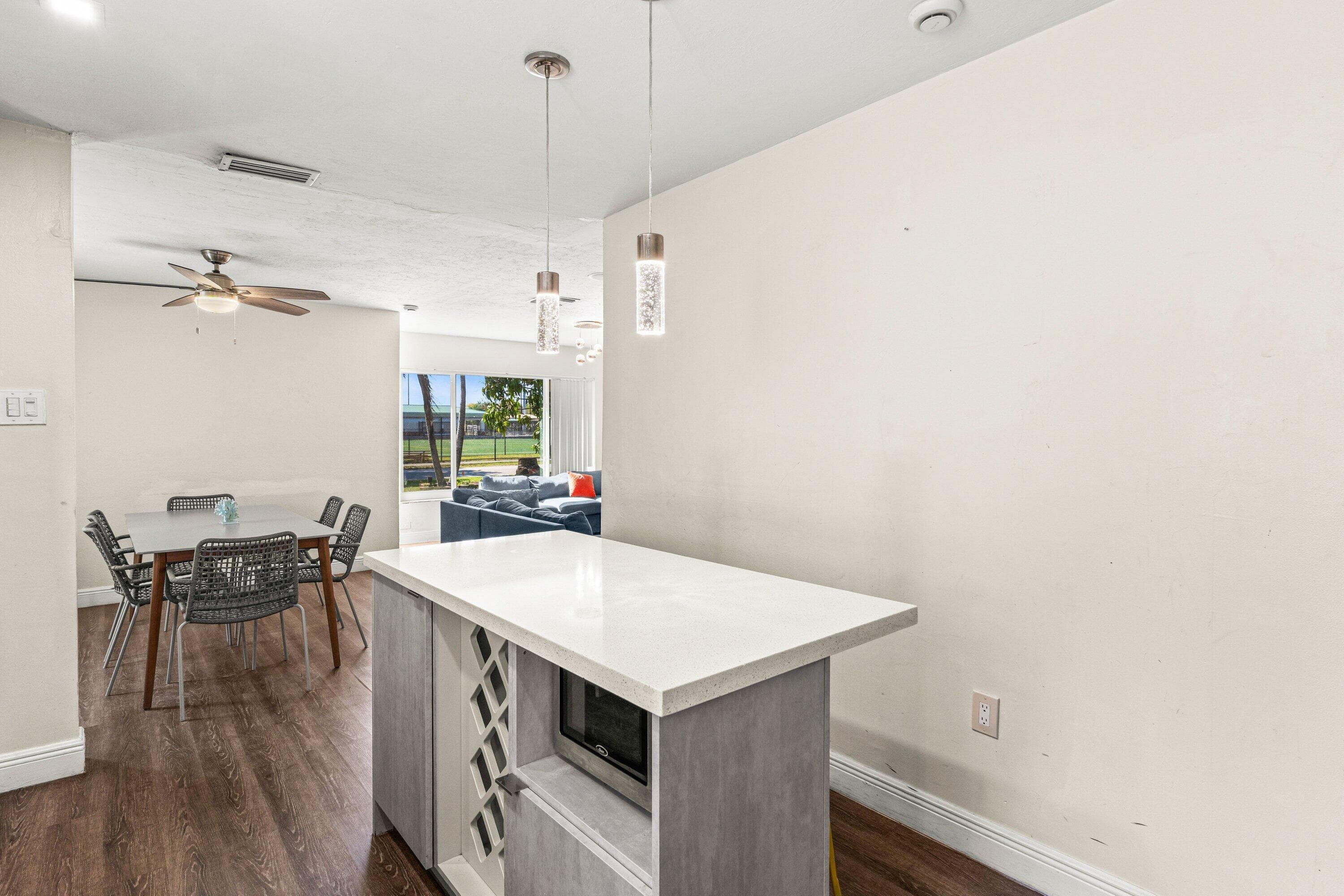 1121 N 66th Terrace, Hollywood, FL 33024 — photo 6 of 29