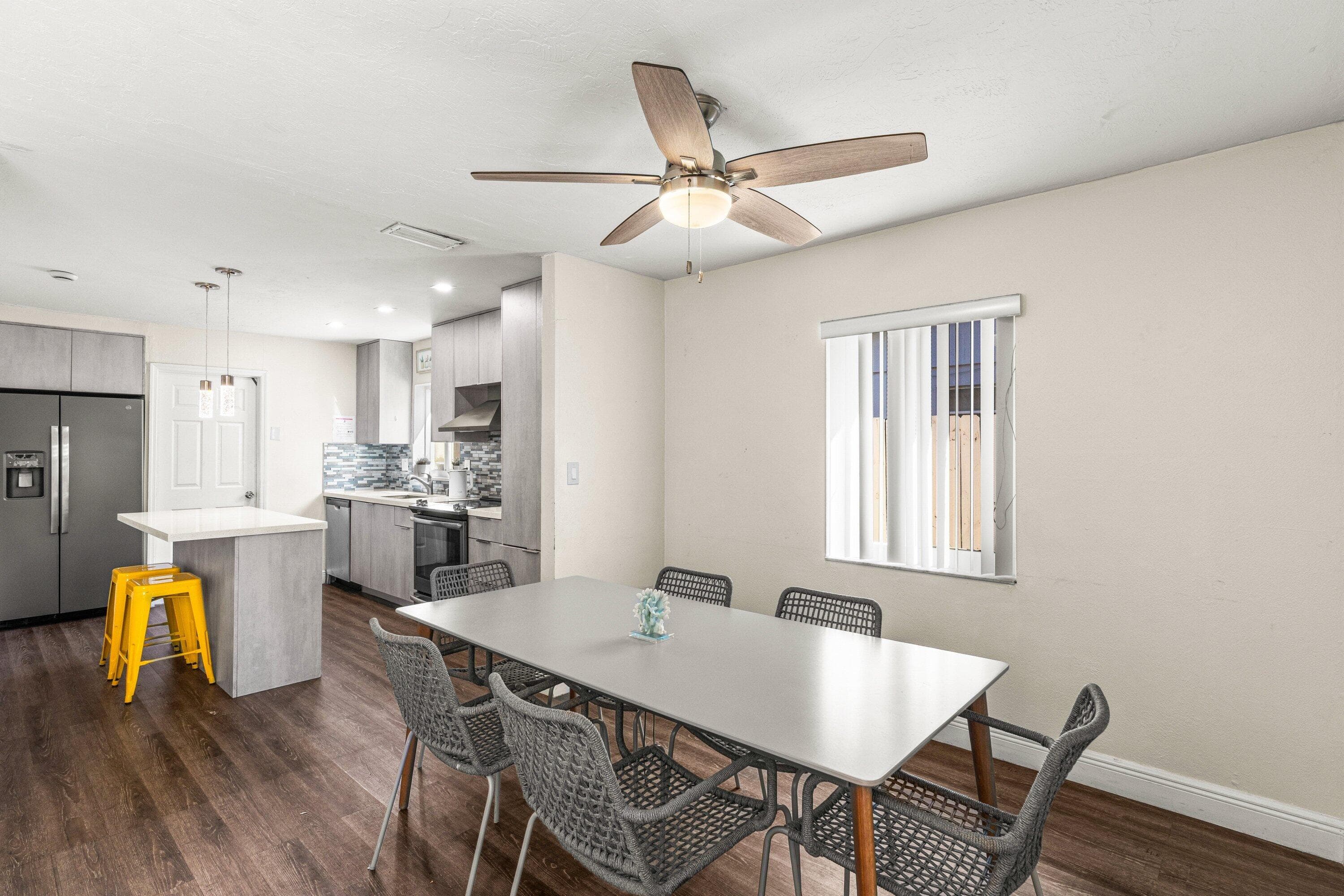 1121 N 66th Terrace, Hollywood, FL 33024 — photo 9 of 29