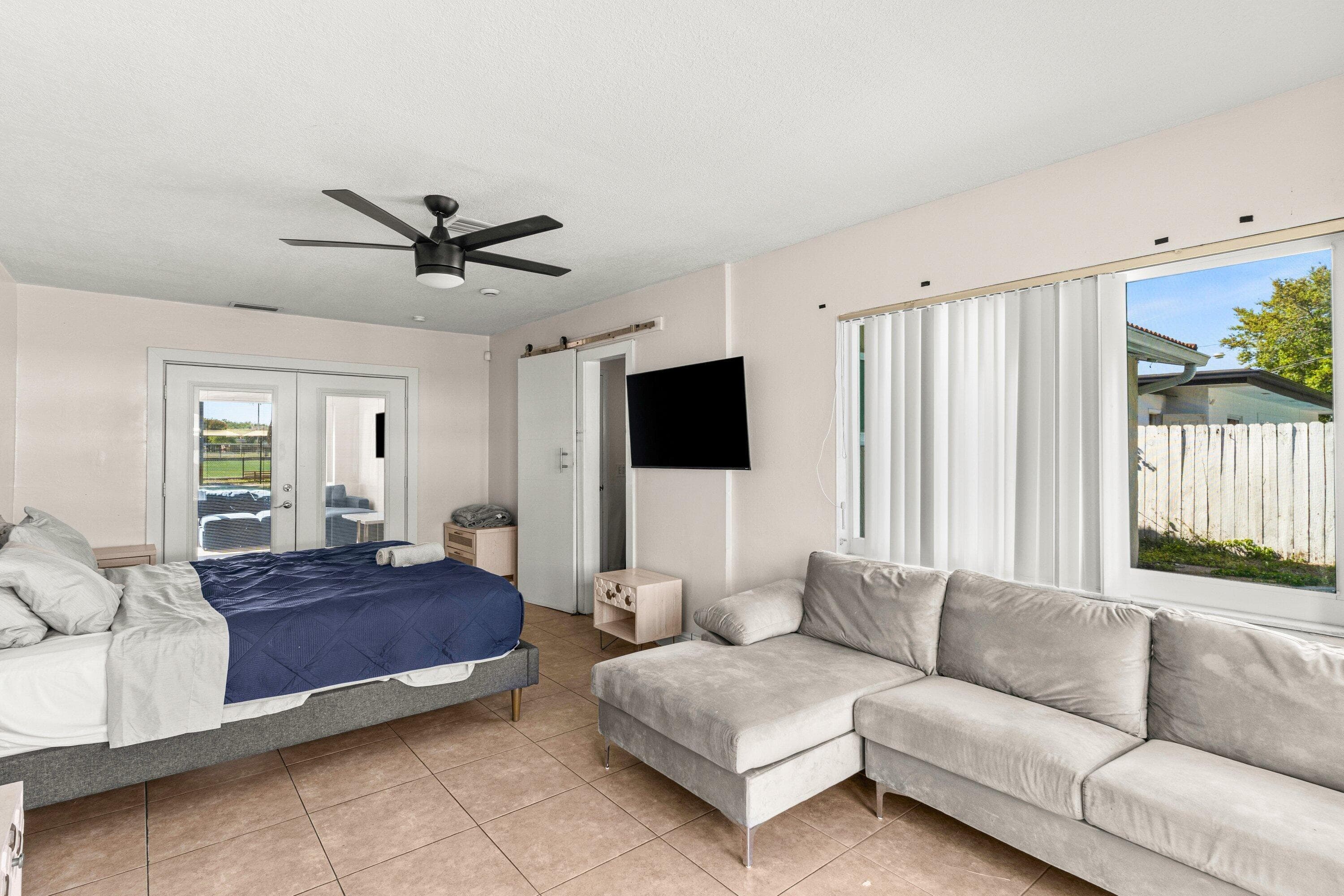 1121 N 66th Terrace, Hollywood, FL 33024 — photo 14 of 29